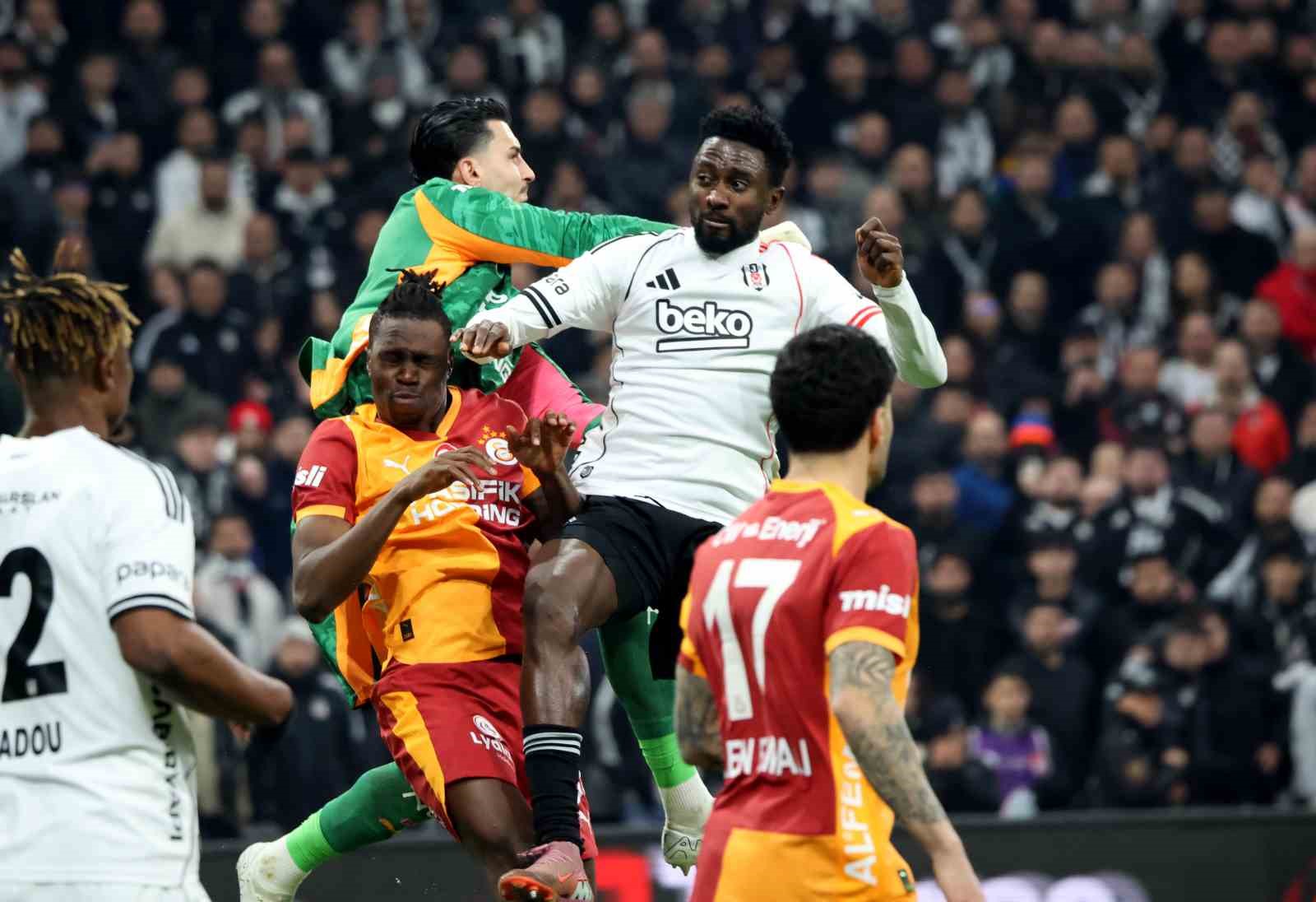 Trendyol Süper Lig: Beşiktaş: 0 - Galatasaray: 1 (Maç sonucu)
