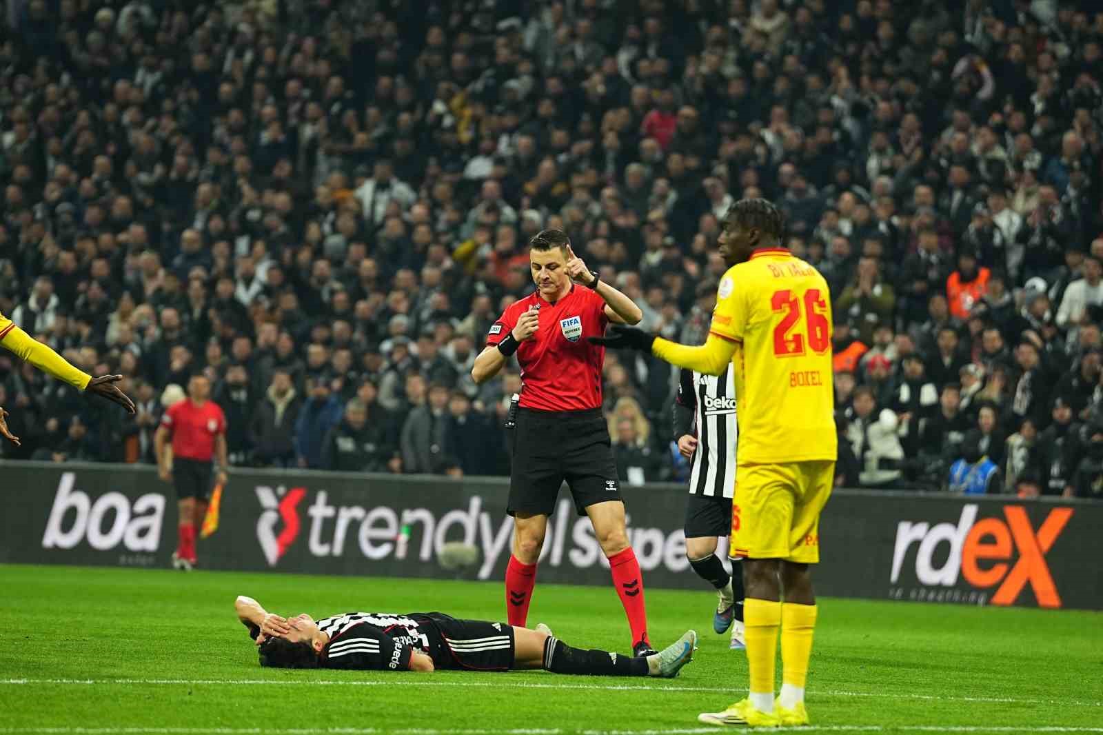Trendyol Süper Lig: Beşiktaş: 1 - Göztepe: 0 (Maç devam ediyor)
