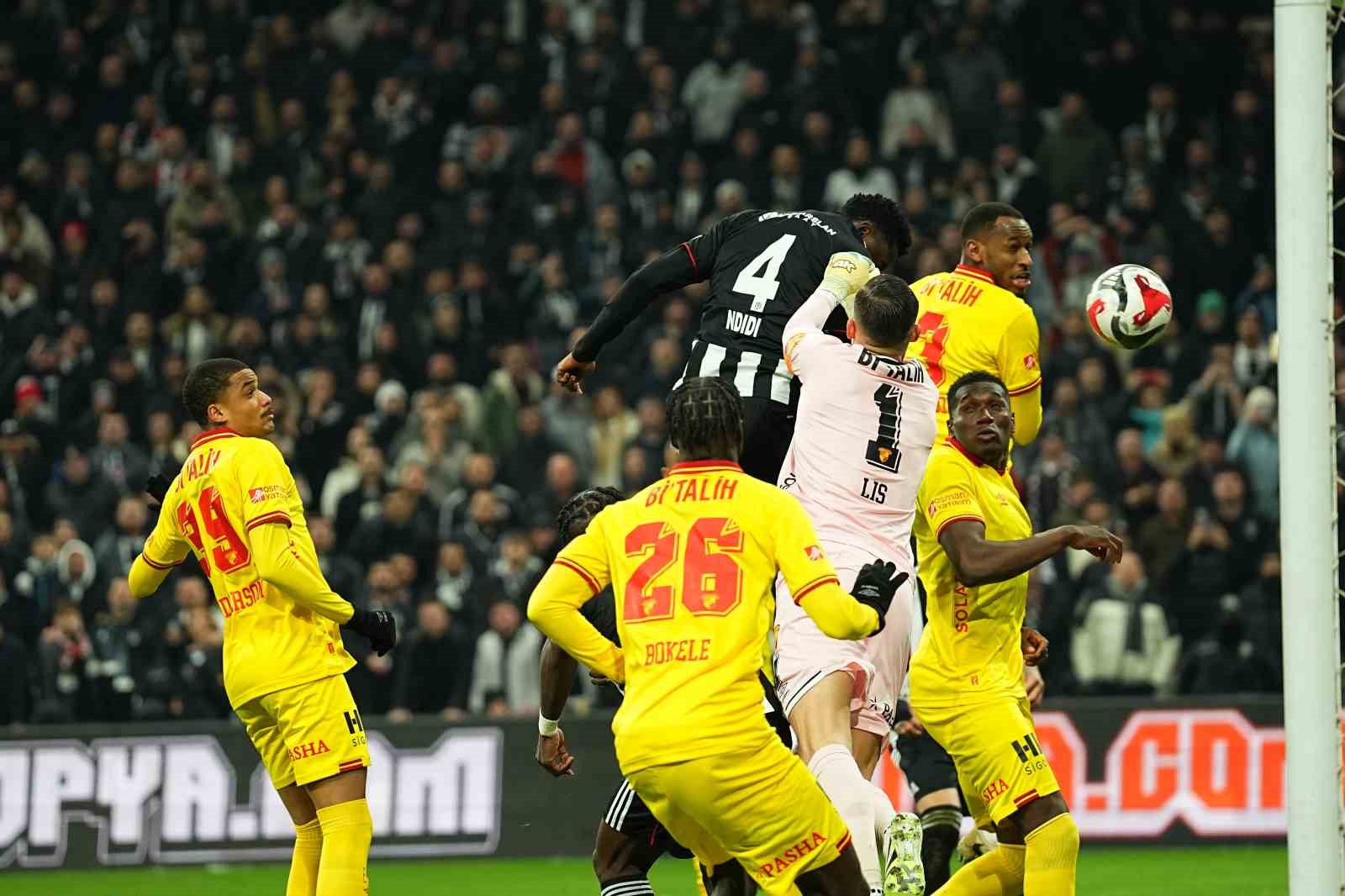 Trendyol Süper Lig: Beşiktaş: 1 - Göztepe: 0 (Maç devam ediyor)
