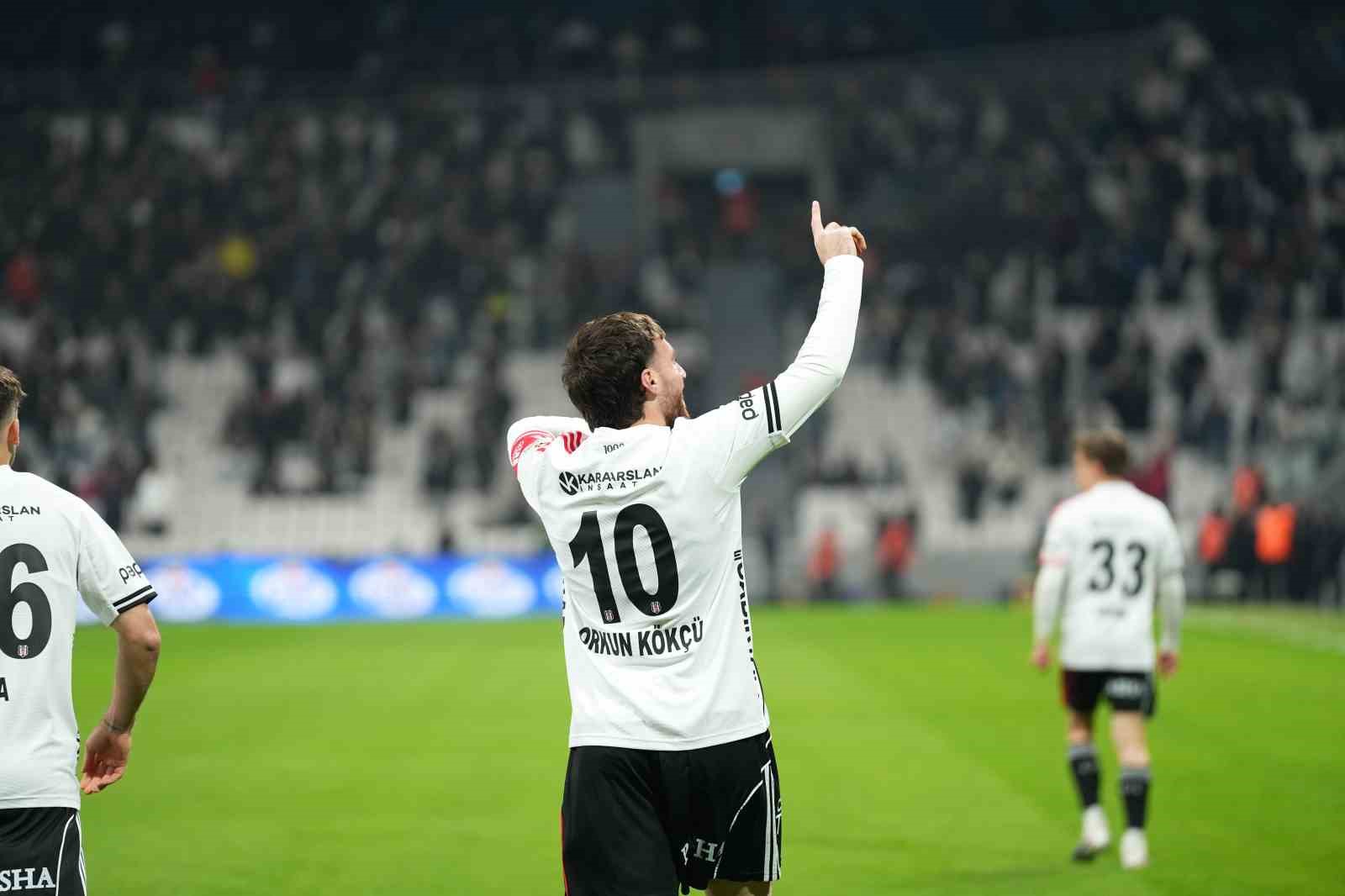 Trendyol Süper Lig: Beşiktaş: 2 - Antalyaspor: 0 (Maç devam ediyor)
