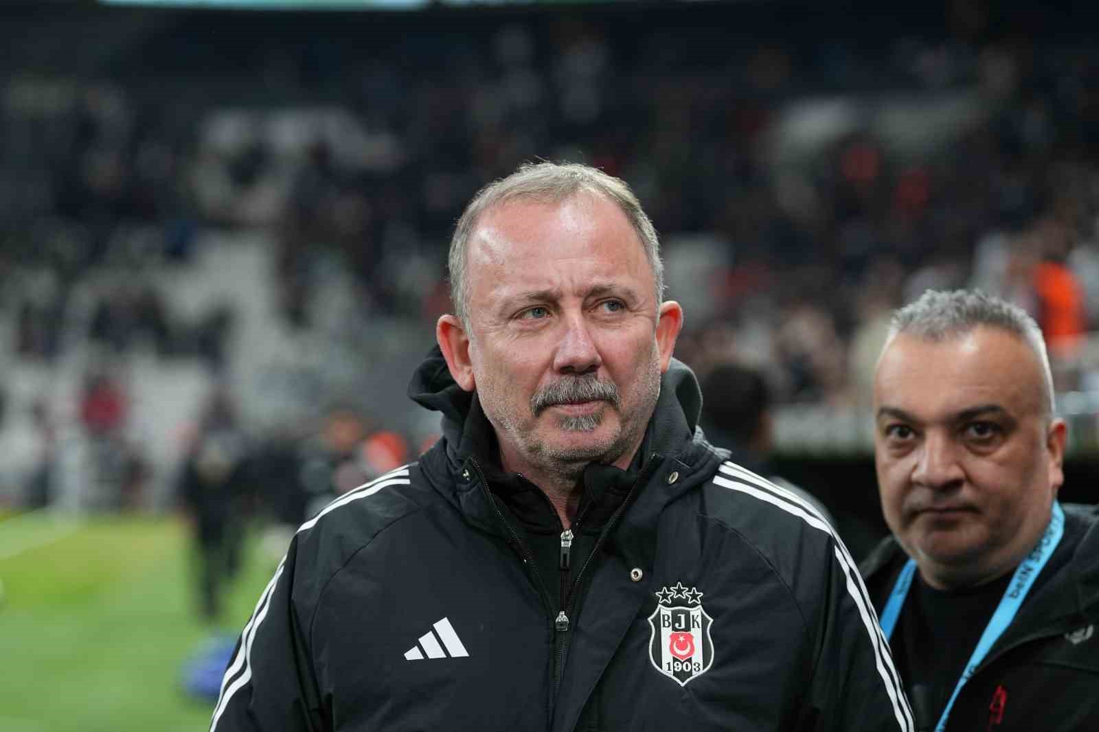 Trendyol Süper Lig: Beşiktaş: 2 - Antalyaspor: 0 (Maç devam ediyor)
