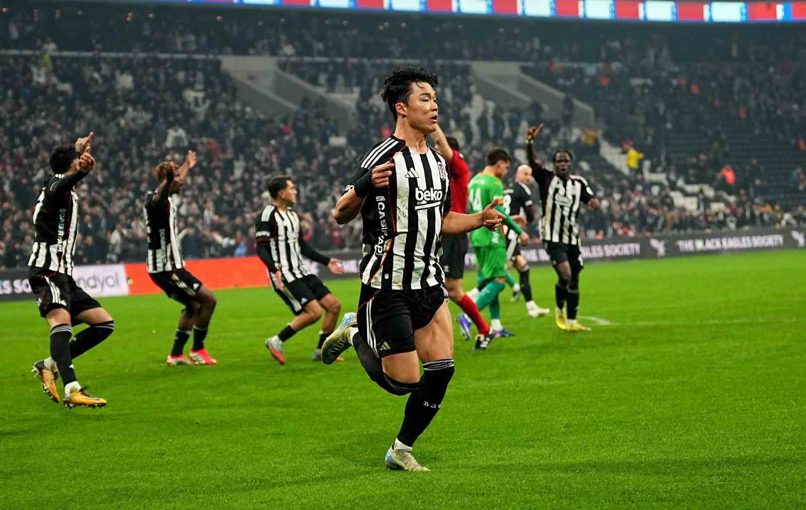 Trendyol Süper Lig: Beşiktaş: 2 - Corendon Alanyaspor: 2 (Maç sonucu)
