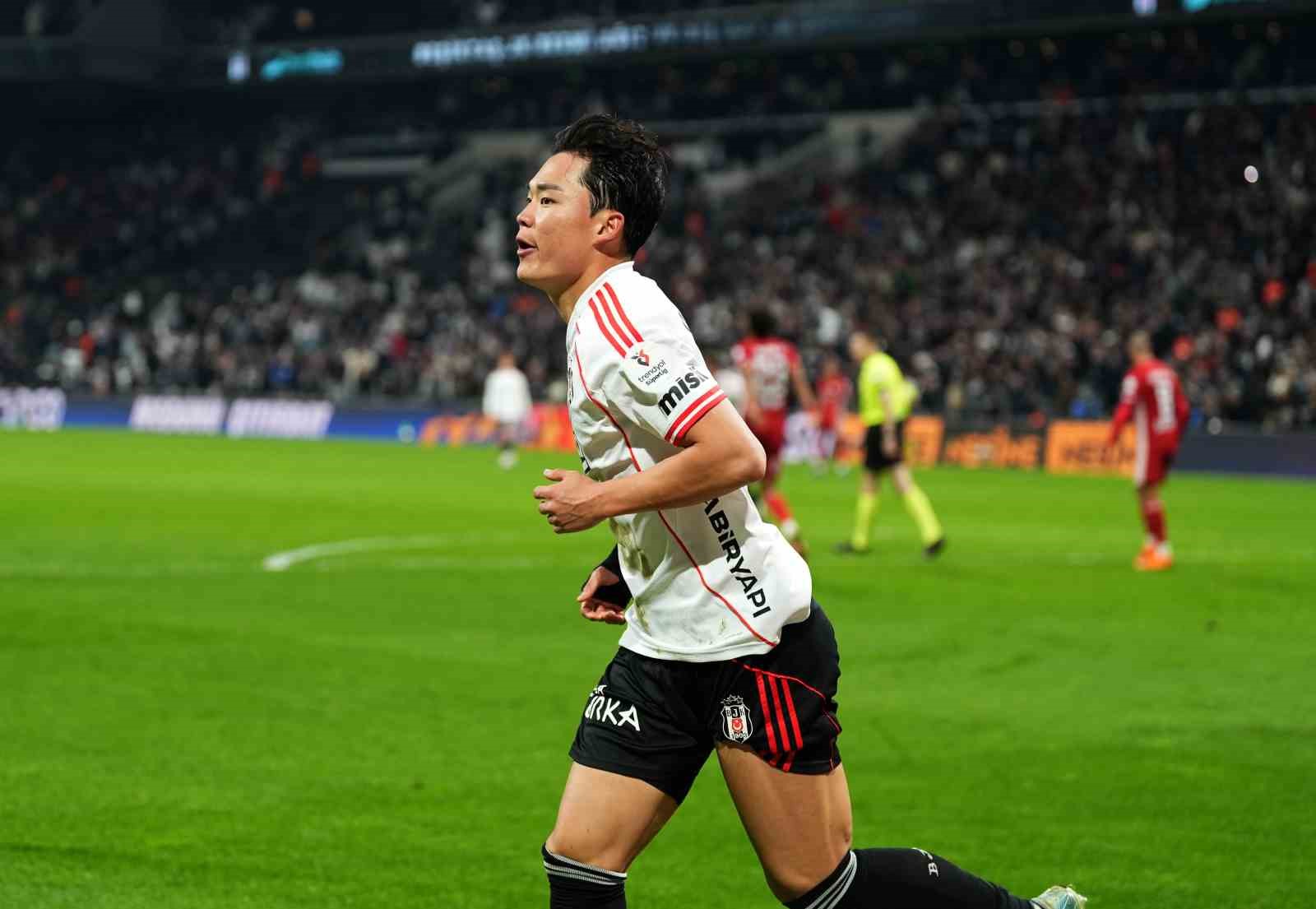 Trendyol Süper Lig: Beşiktaş: 4 - Antalyaspor: 2 (Maç sonucu)
