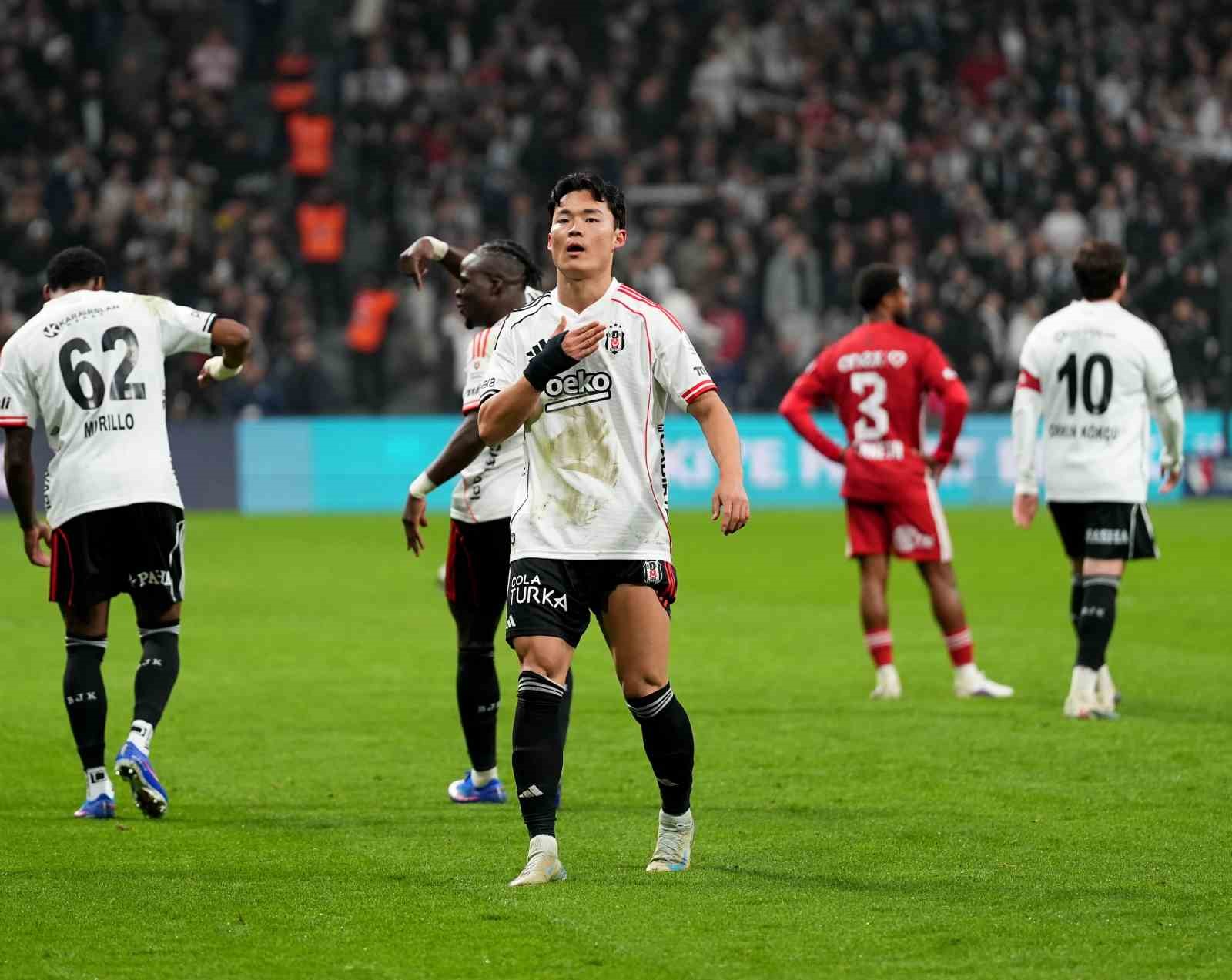 Trendyol Süper Lig: Beşiktaş: 4 - Antalyaspor: 2 (Maç sonucu)
