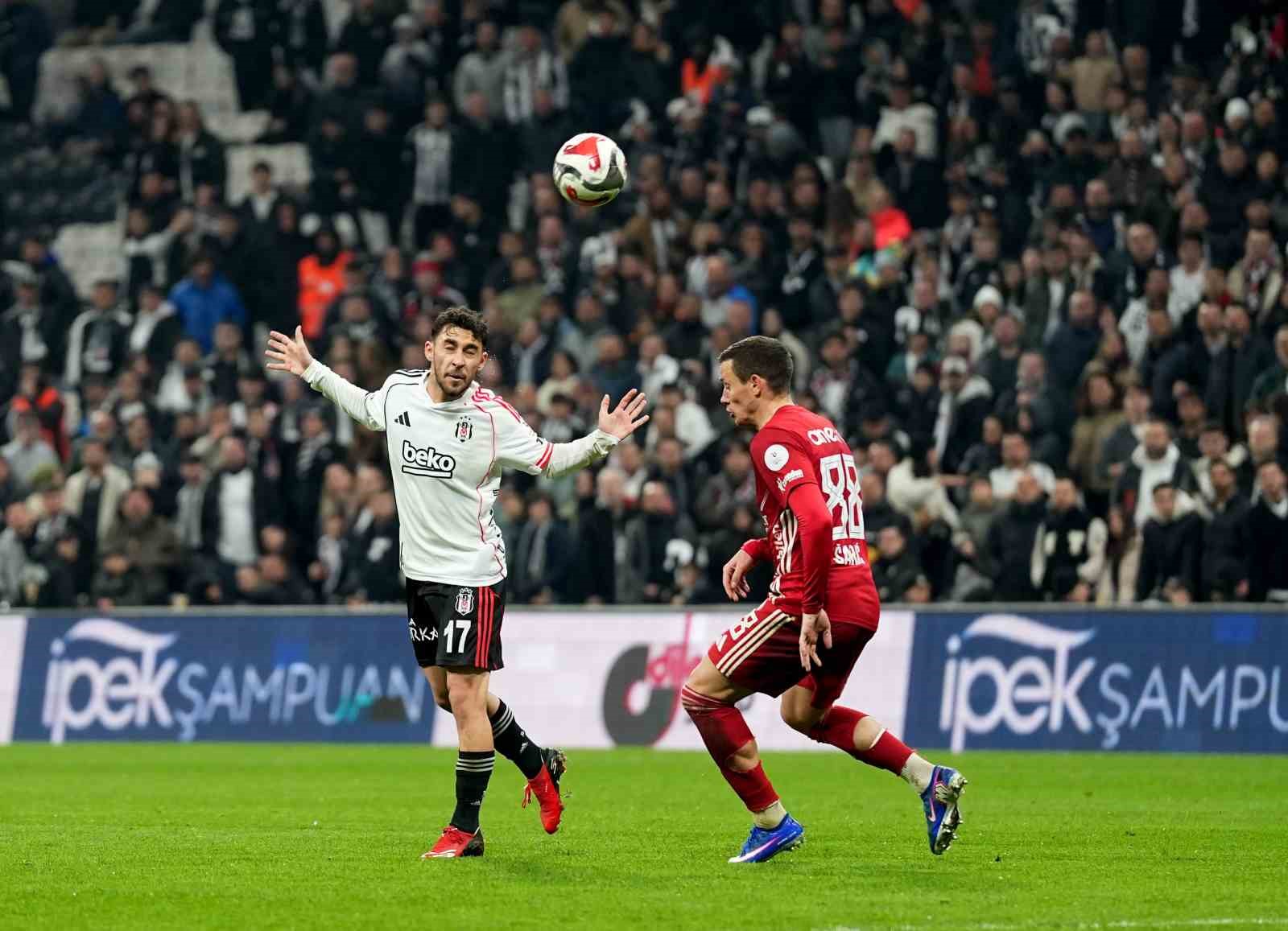 Trendyol Süper Lig: Beşiktaş: 4 - Antalyaspor: 2 (Maç sonucu)
