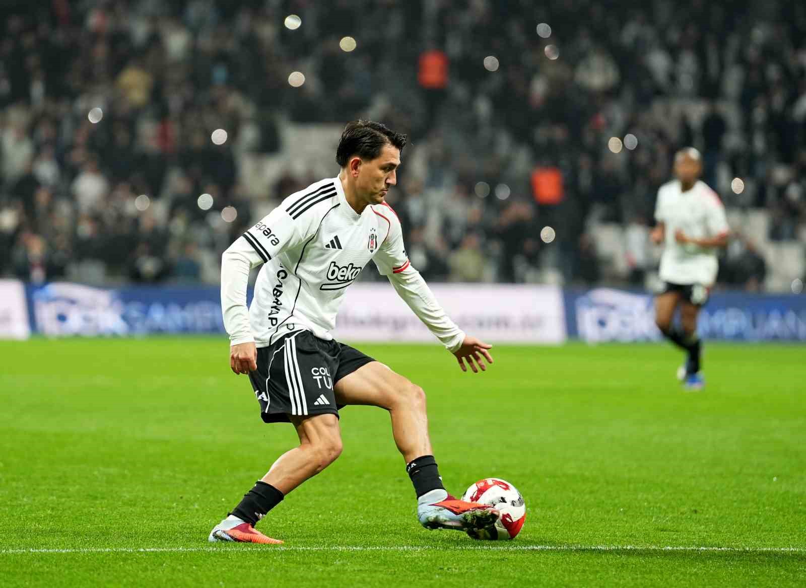 Trendyol Süper Lig: Beşiktaş: 4 - Antalyaspor: 2 (Maç sonucu)
