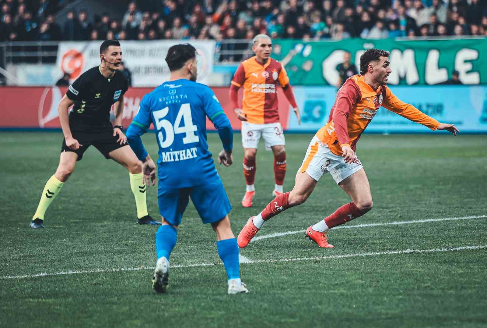 Trendyol Süper Lig: Çaykur Rizespor: 0 - Galatasaray: 1 (Maç devam ediyor)
