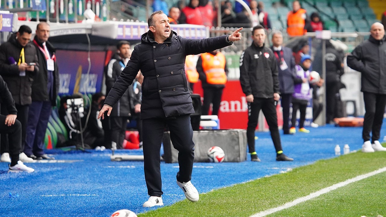 Trendyol Süper Lig: Çaykur Rizespor: 1 - Antalyaspor: 0 (Maç sonucu)
