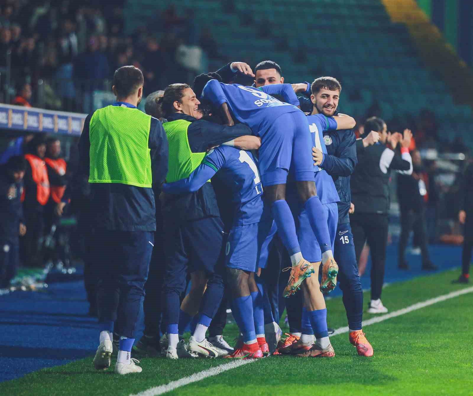 Trendyol Süper Lig: Çaykur Rizespor: 1 - Corendon Alanyaspor: 1 (Maç sonucu)
