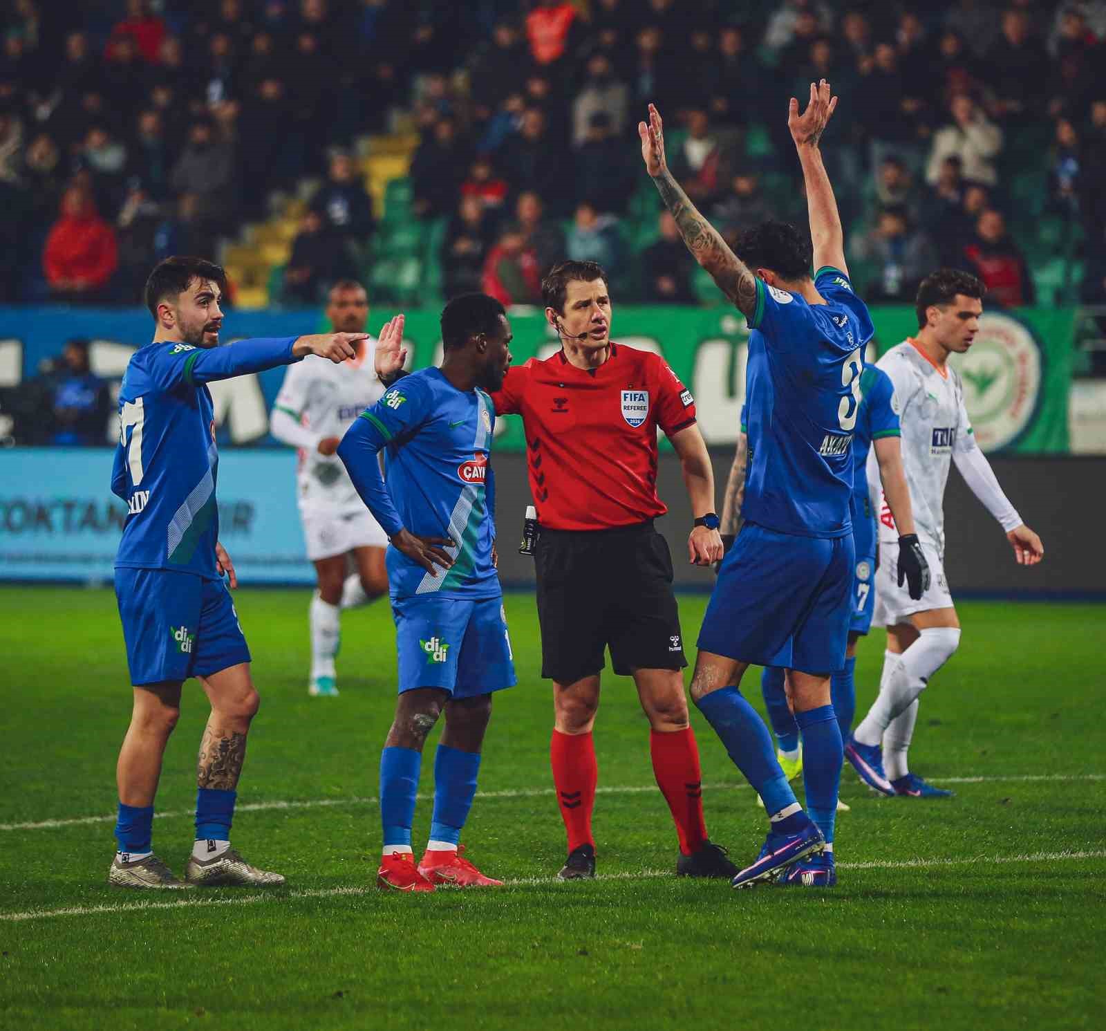 Trendyol Süper Lig: Çaykur Rizespor: 1 - Corendon Alanyaspor: 1 (Maç sonucu)
