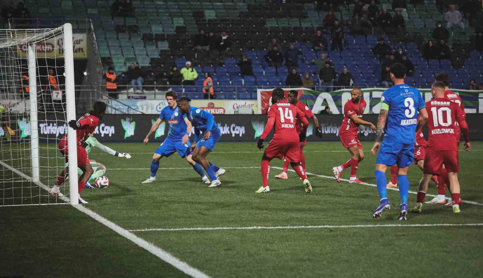 Trendyol Süper Lig: Çaykur Rizespor: 2 - Gaziantep FK: 1 (Maç sonucu)
