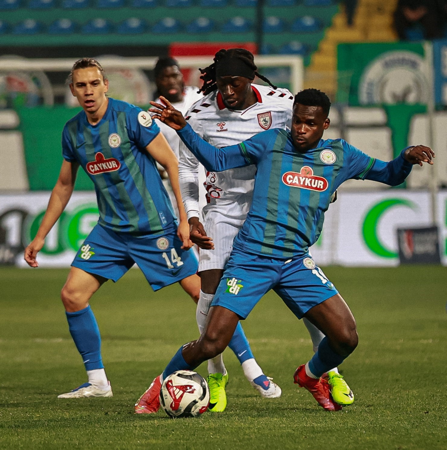 Trendyol Süper Lig: Çaykur Rizespor: 3 - Samsunspor: 0 (İlk yarı)
