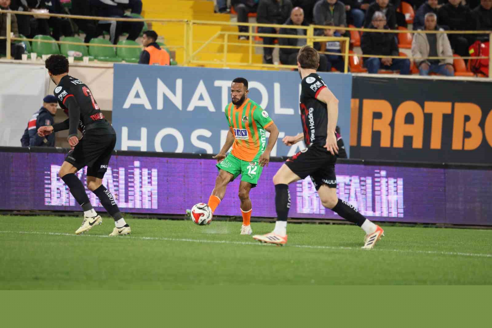 Trendyol Süper Lig: Corendon Alanyaspor: 0 - Gençlerbirliği: 0 (Maç sonucu)
