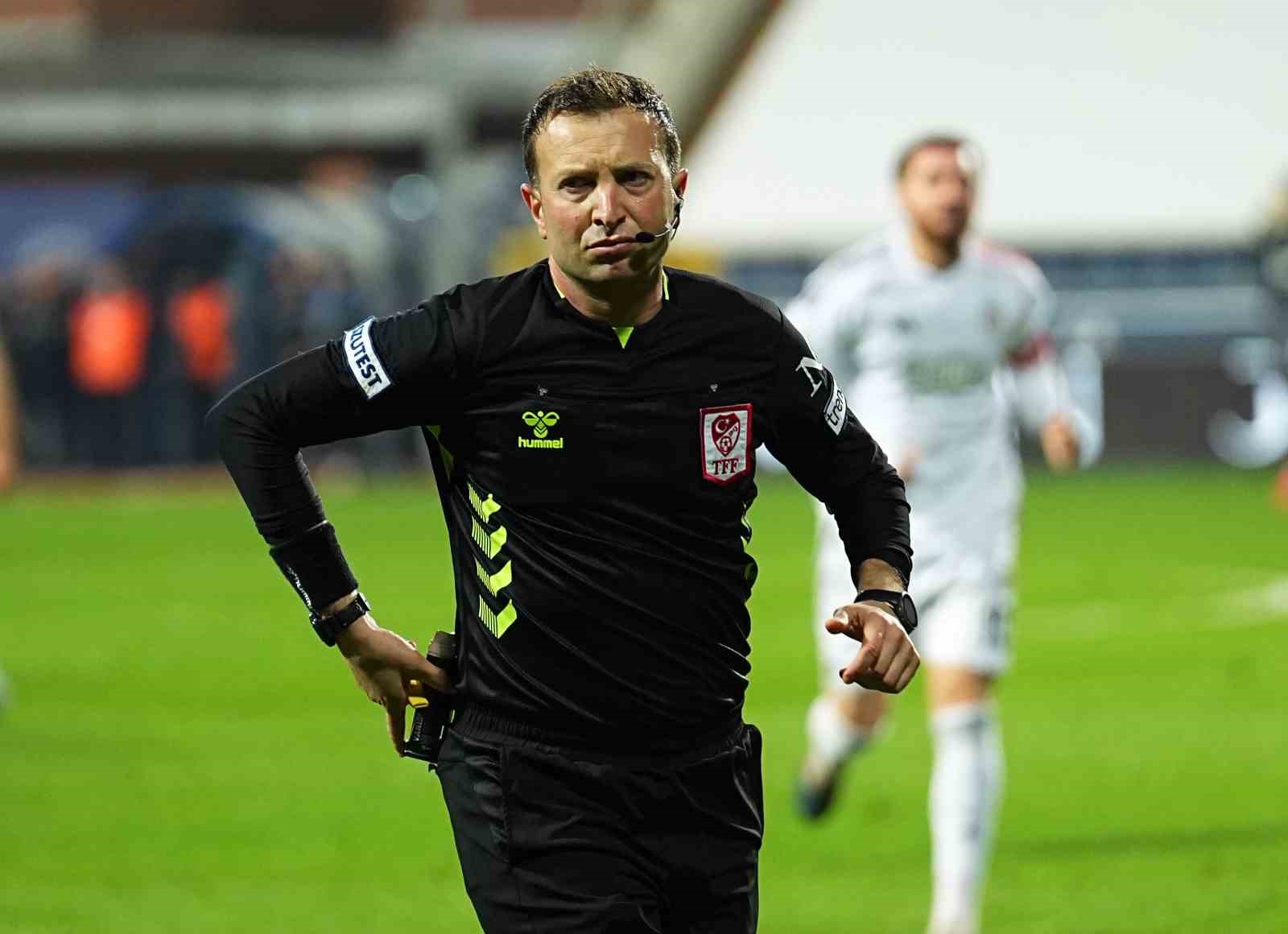 Trendyol Süper Lig: Eyüpspor: 0 - Beşiktaş: 1 (İlk yarı)
