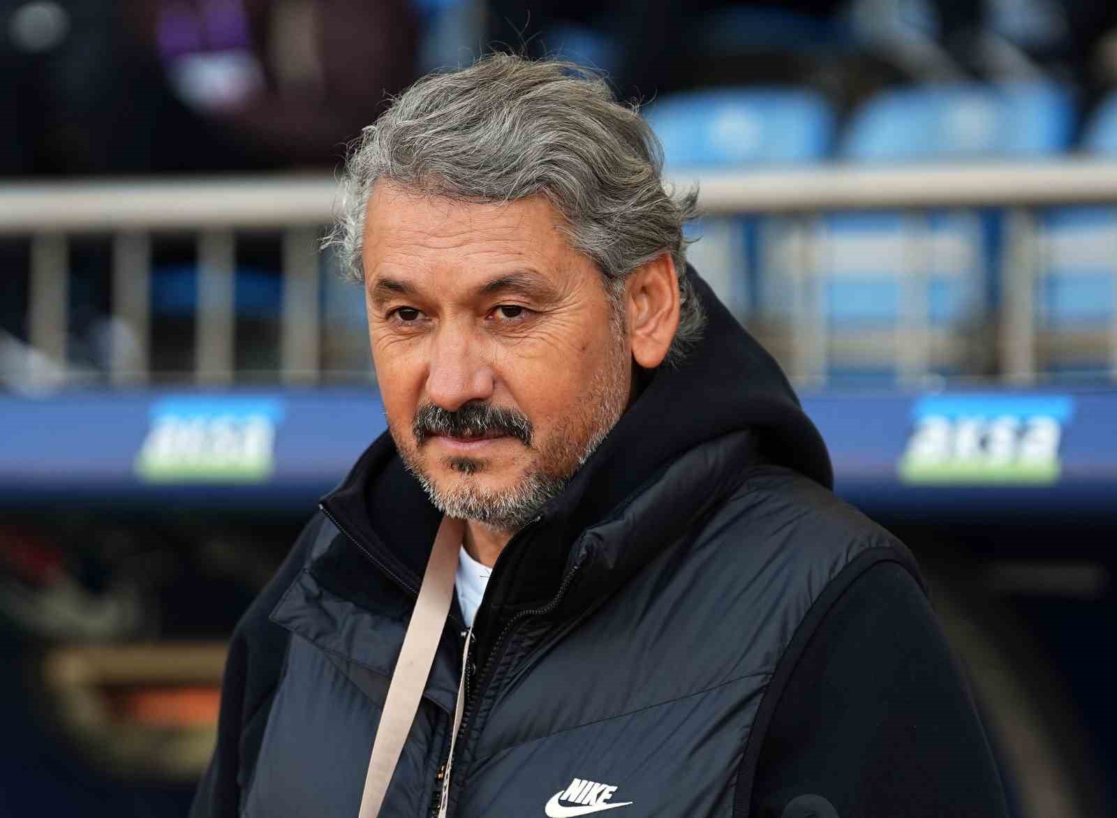 Trendyol Süper Lig: Eyüpspor: 0 - Gençlerbirliği: 0 (Maç devam ediyor)
