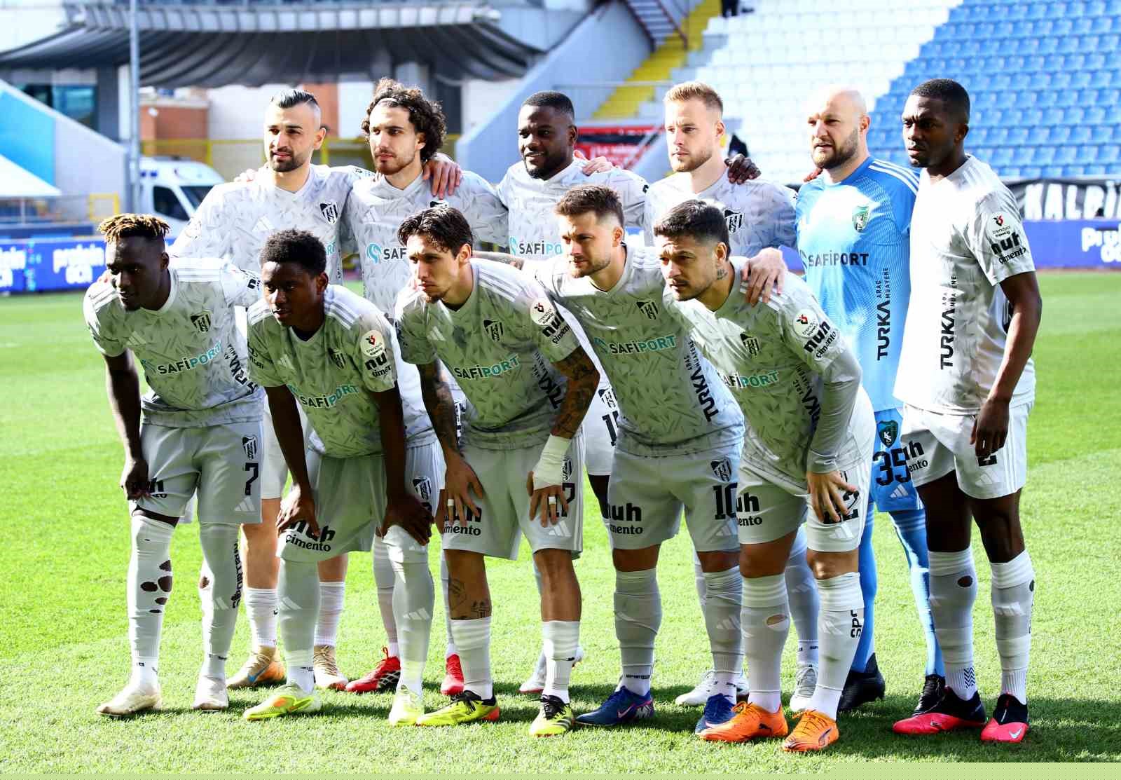 Trendyol Süper Lig: Eyüpspor: 0 - Kocaelispor: 1 (Maç devam ediyor)
