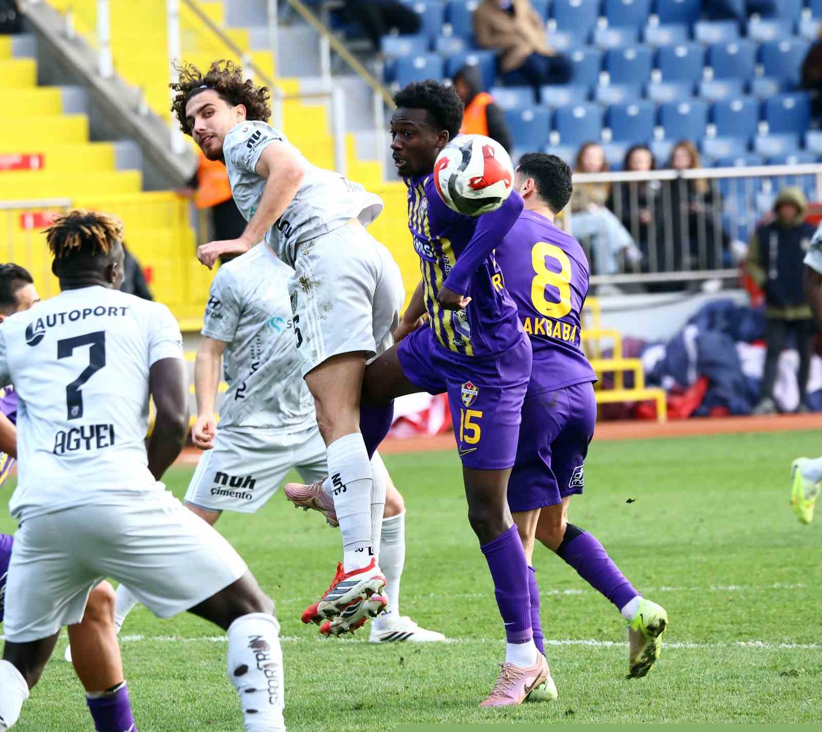 Trendyol Süper Lig: Eyüpspor: 0 - Kocaelispor: 1 (Maç sonucu)
