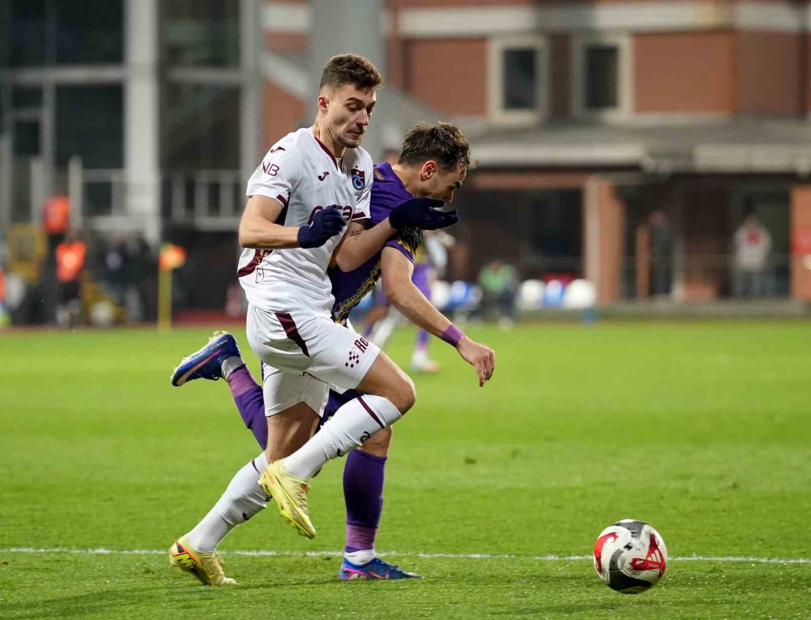 Trendyol Süper Lig: Eyüpspor: 0 - Trabzonspor: 1 (Maç sonucu)
