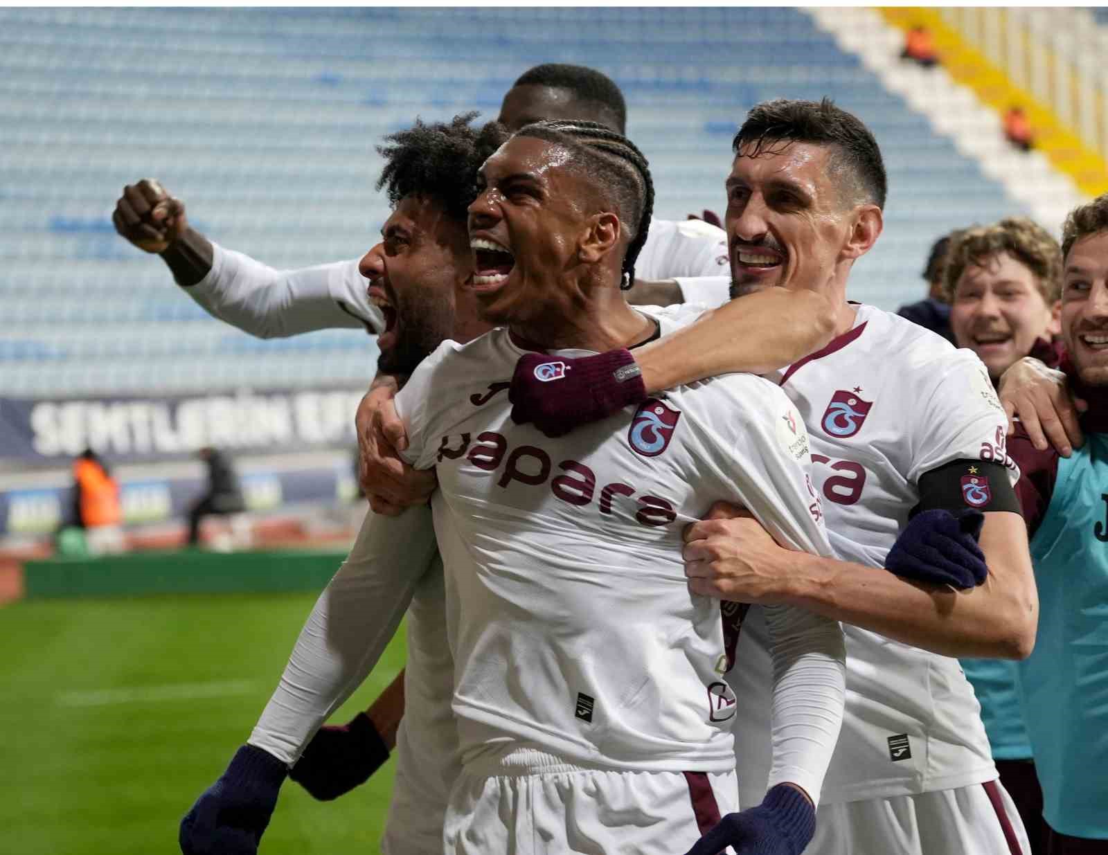 Trendyol Süper Lig: Eyüpspor: 0 - Trabzonspor: 1 (Maç sonucu)
