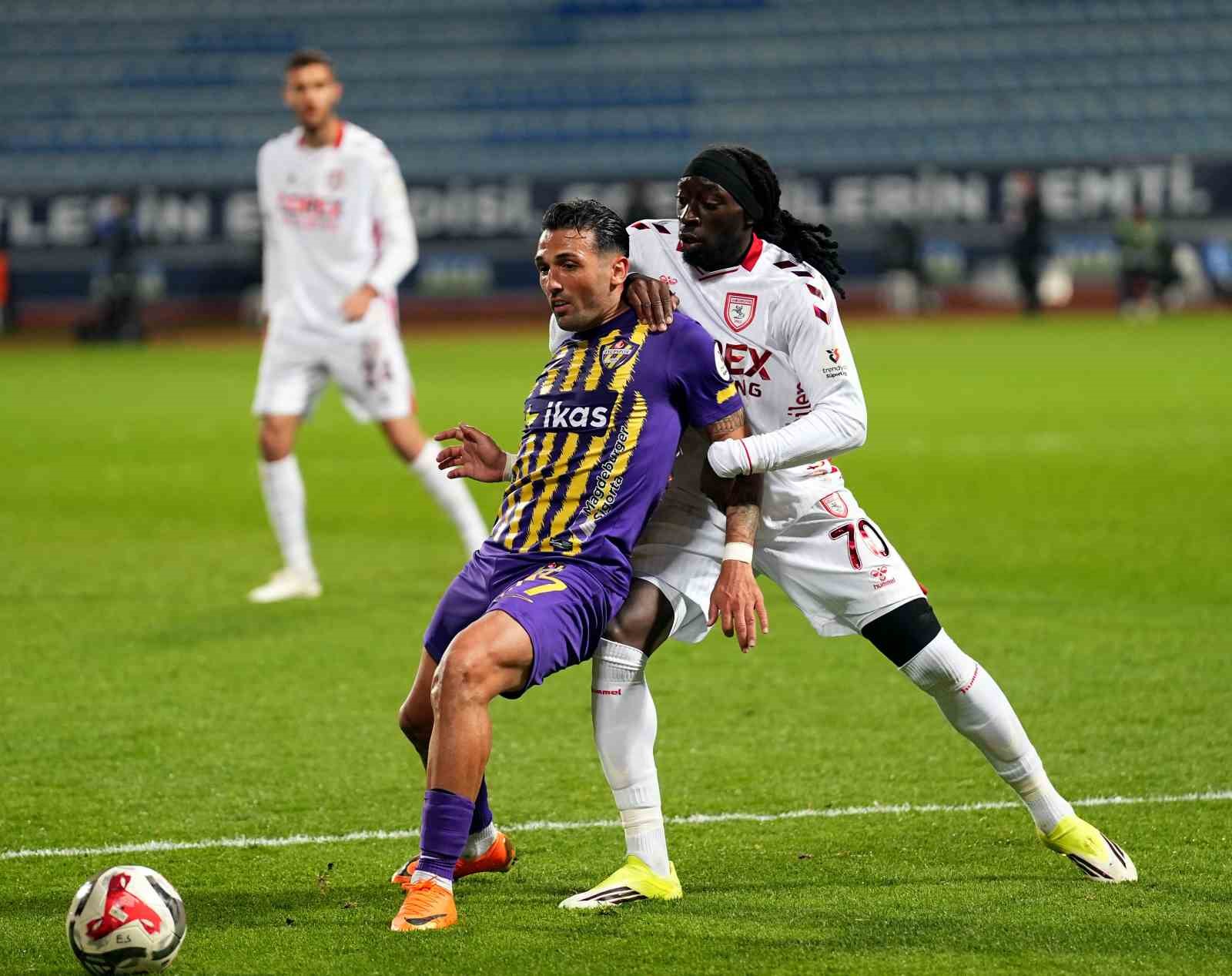 Trendyol Süper Lig: Eyüpspor: 1 - Samsunspor: 2 (Maç sonucu)

