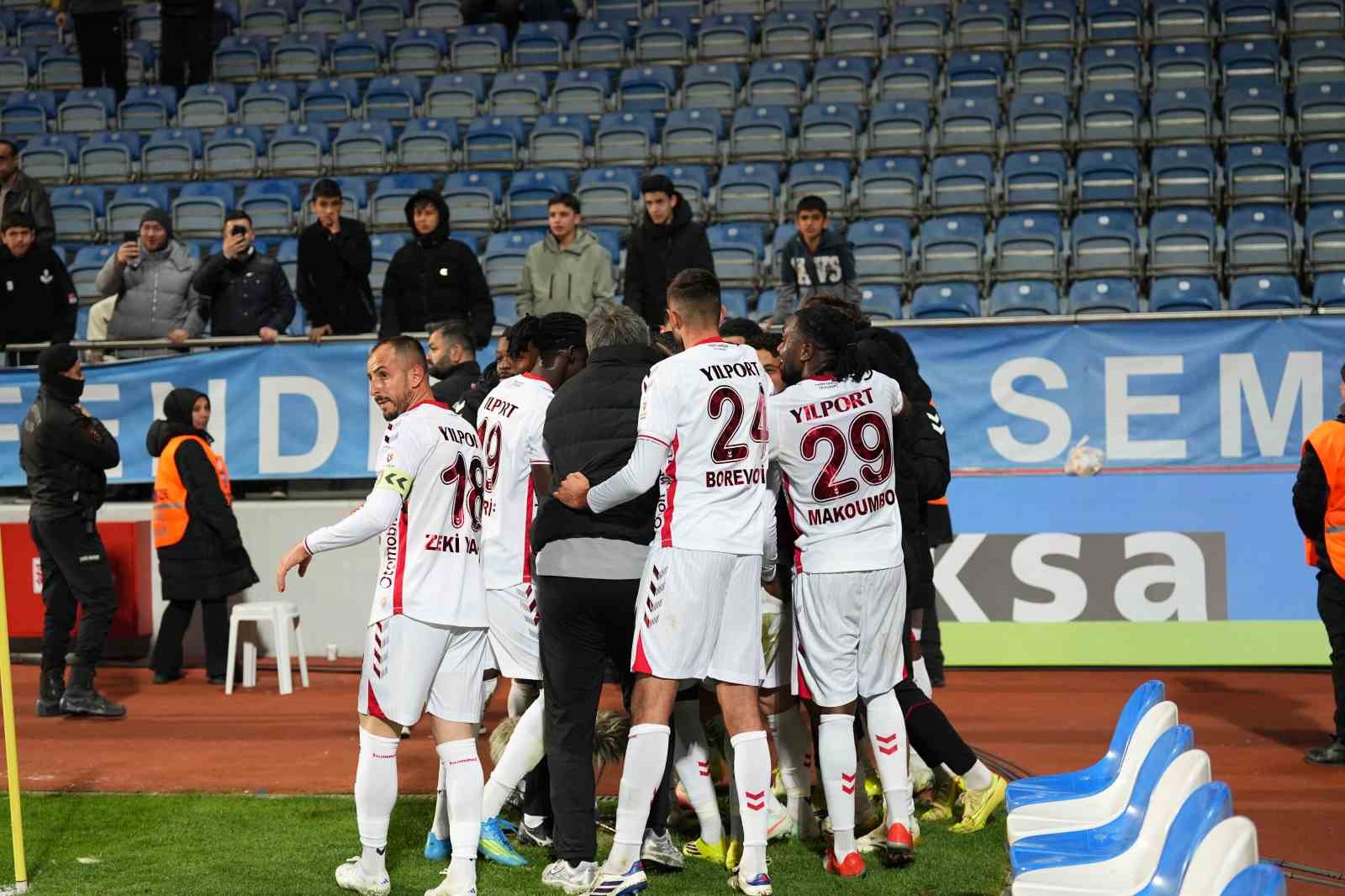 Trendyol Süper Lig: Eyüpspor: 1 - Samsunspor: 2 (Maç sonucu)
