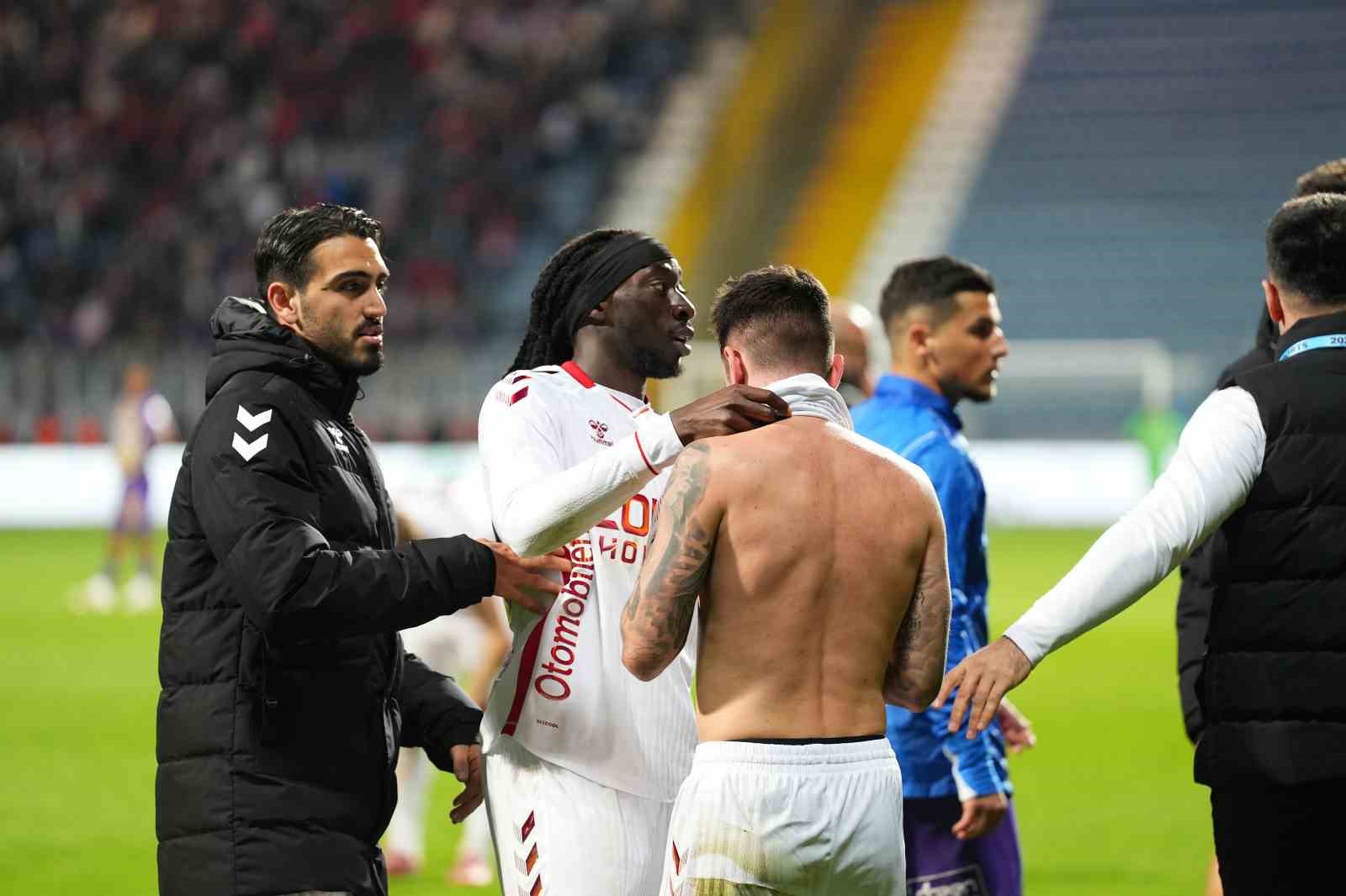 Trendyol Süper Lig: Eyüpspor: 1 - Samsunspor: 2 (Maç sonucu)
