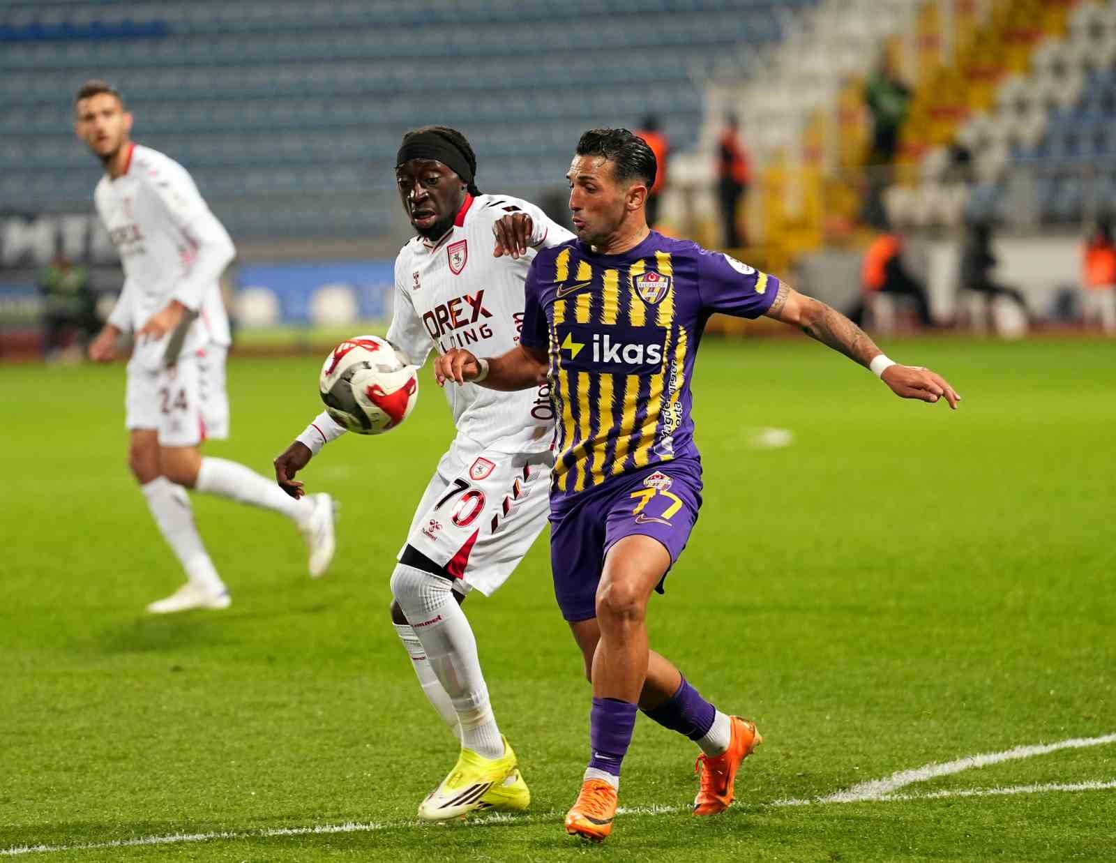 Trendyol Süper Lig: Eyüpspor: 1 - Samsunspor: 2 (Maç sonucu)
