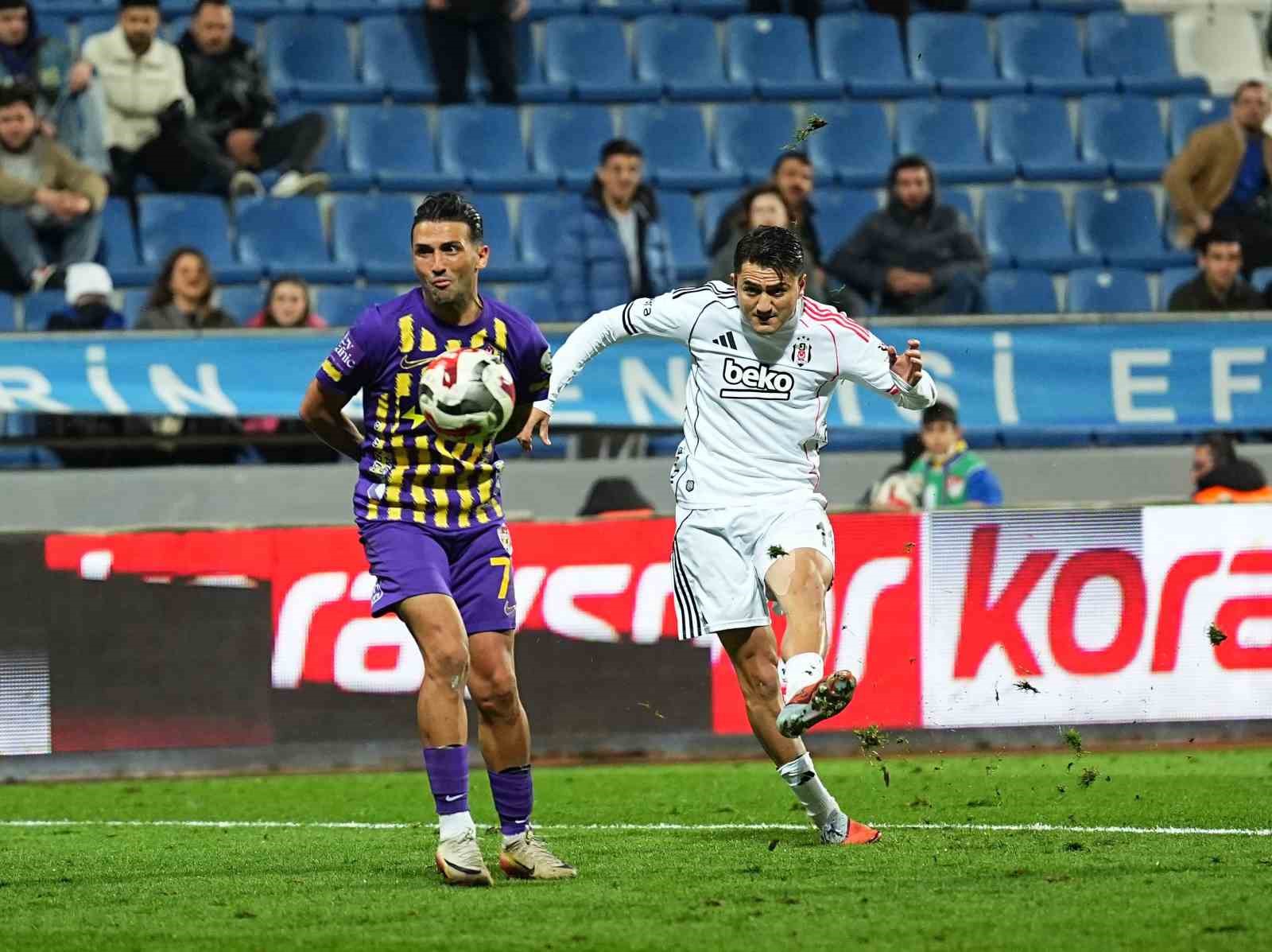 Trendyol Süper Lig: Eyüpspor: 2 - Beşiktaş: 2 (Maç sonucu)
Trendyol Süper Lig: Eyüpspor: 2 - Beşiktaş: 2 (Maç sonucu)