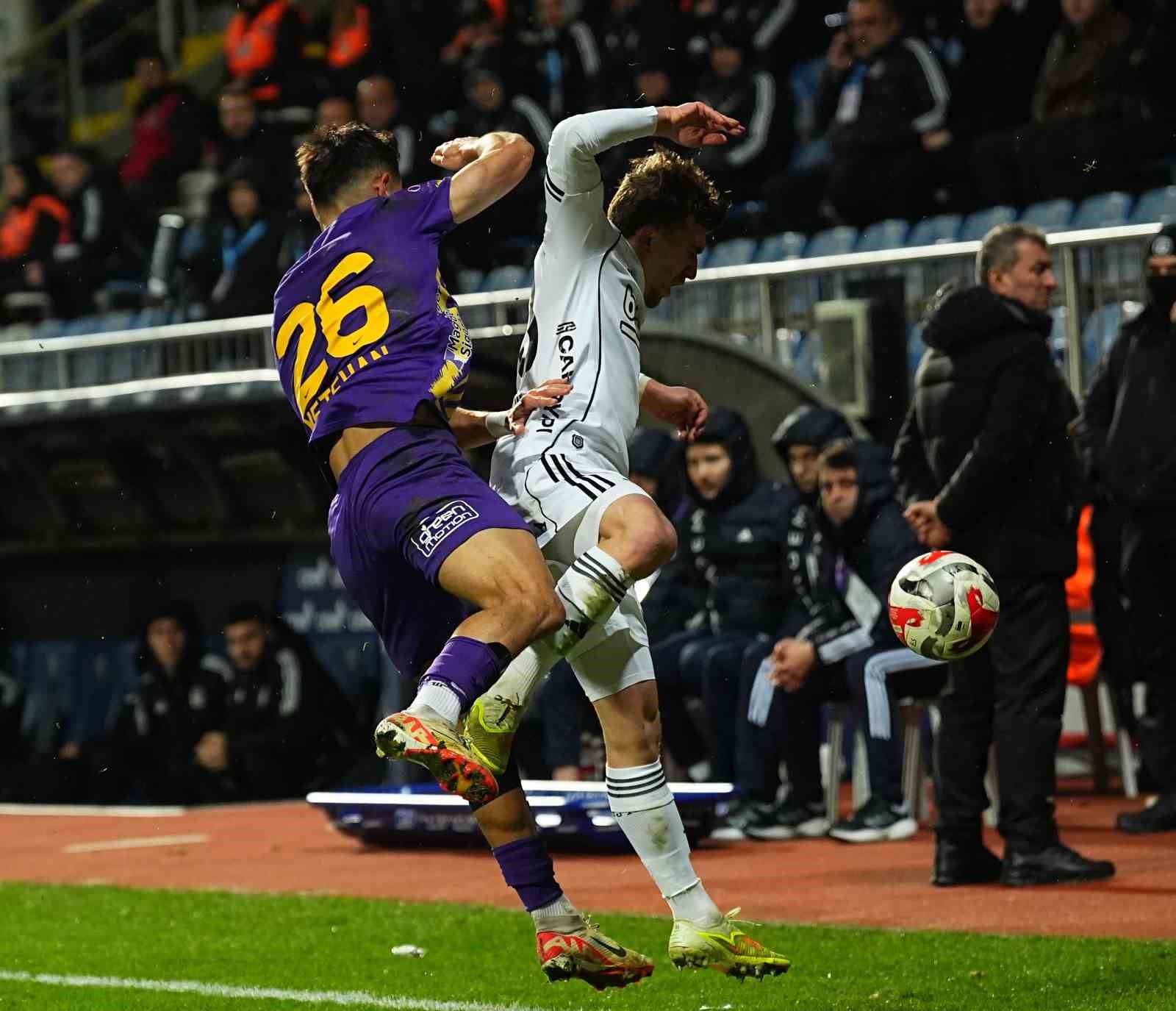 Trendyol Süper Lig: Eyüpspor: 2 - Beşiktaş: 2 (Maç sonucu)
Trendyol Süper Lig: Eyüpspor: 2 - Beşiktaş: 2 (Maç sonucu)