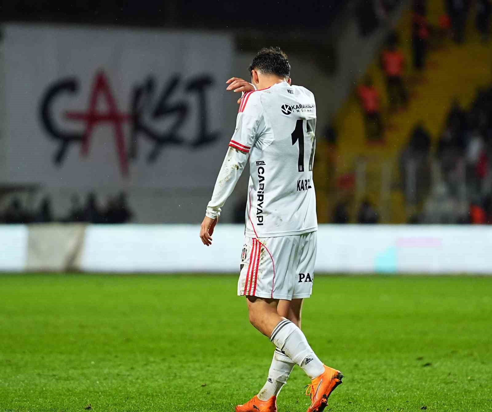 Trendyol Süper Lig: Eyüpspor: 2 - Beşiktaş: 2 (Maç sonucu)
Trendyol Süper Lig: Eyüpspor: 2 - Beşiktaş: 2 (Maç sonucu)