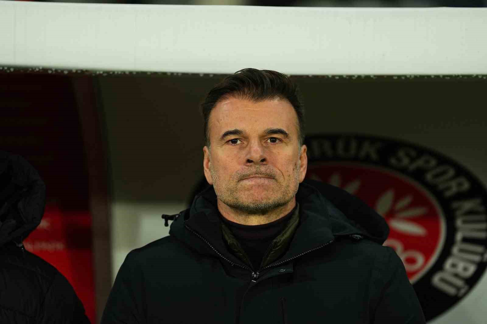 Trendyol Süper Lig: Fatih Karagümrük: 0 - Galatasaray: 1 (Maç devam ediyor)
