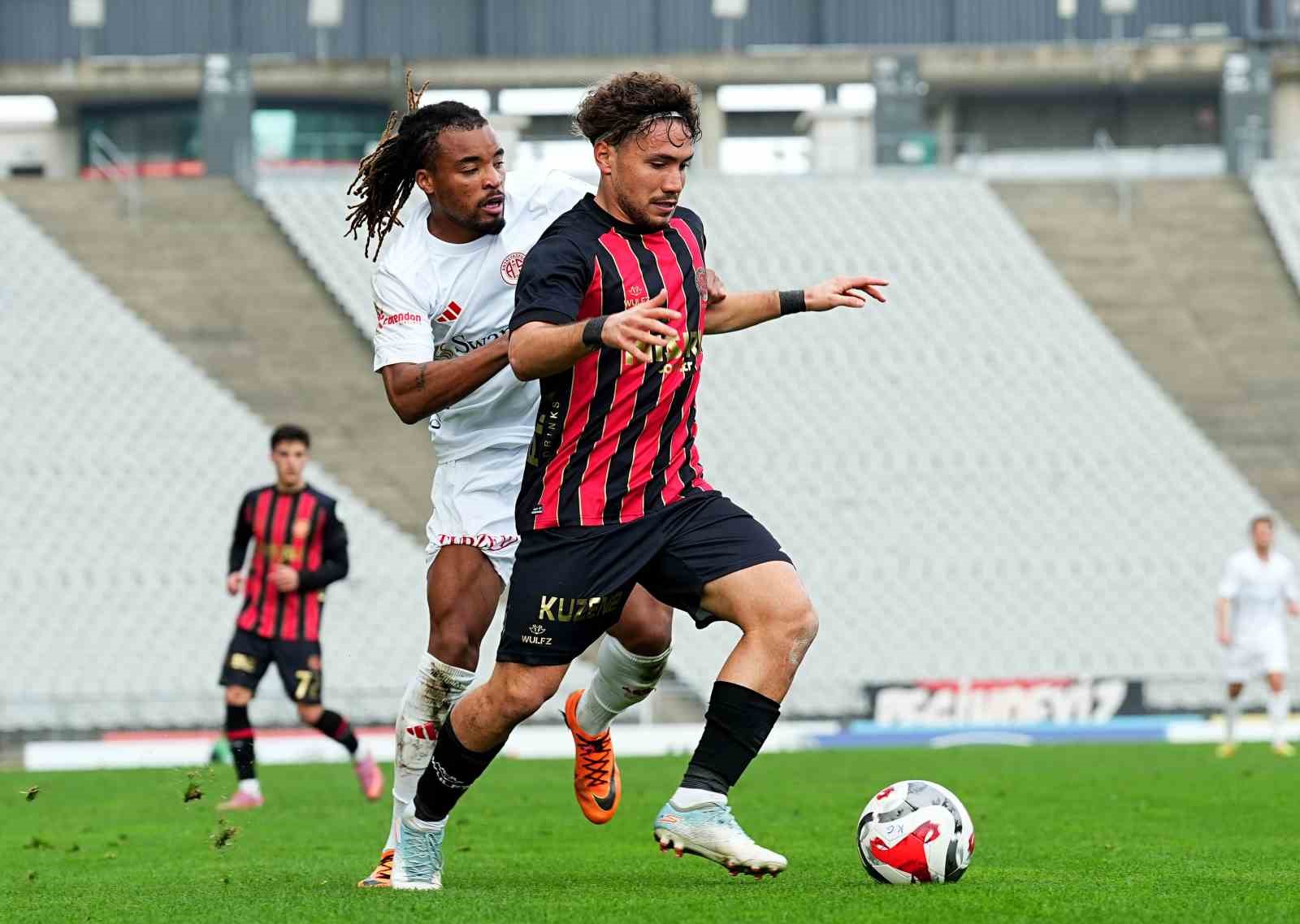 Trendyol Süper Lig: Fatih Karagümrük: 1 - Antalyaspor: 0 (Maç sonucu)
