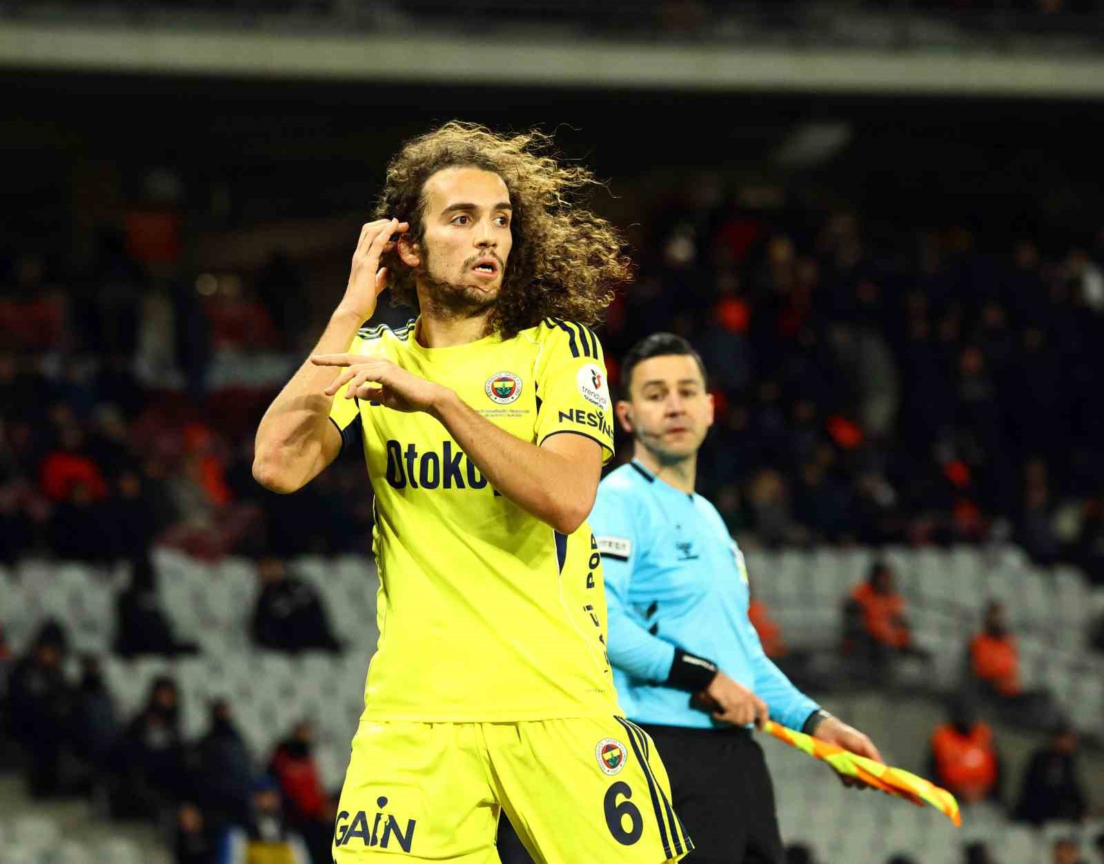 Trendyol Süper Lig: Fatih Karagümrük: 2 - Fenerbahçe: 0 (Maç sonucu)
