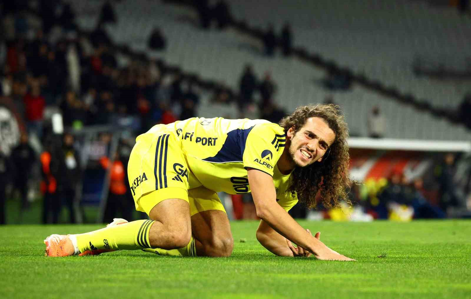 Trendyol Süper Lig: Fatih Karagümrük: 2 - Fenerbahçe: 0 (Maç sonucu)
