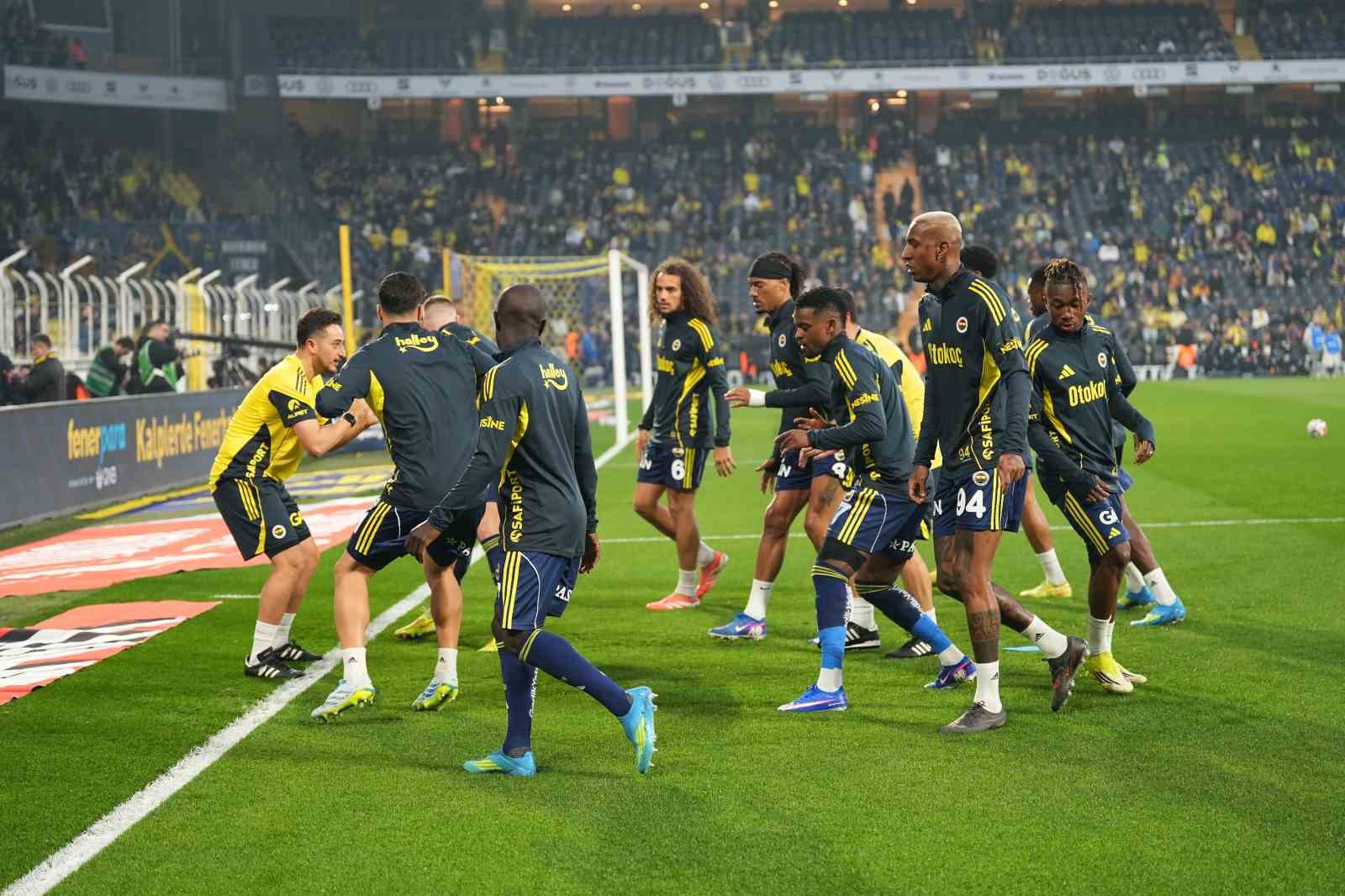 Trendyol Süper Lig: Fenerbahçe: 0 - Beşiktaş: 0 (Maç devam ediyor)
