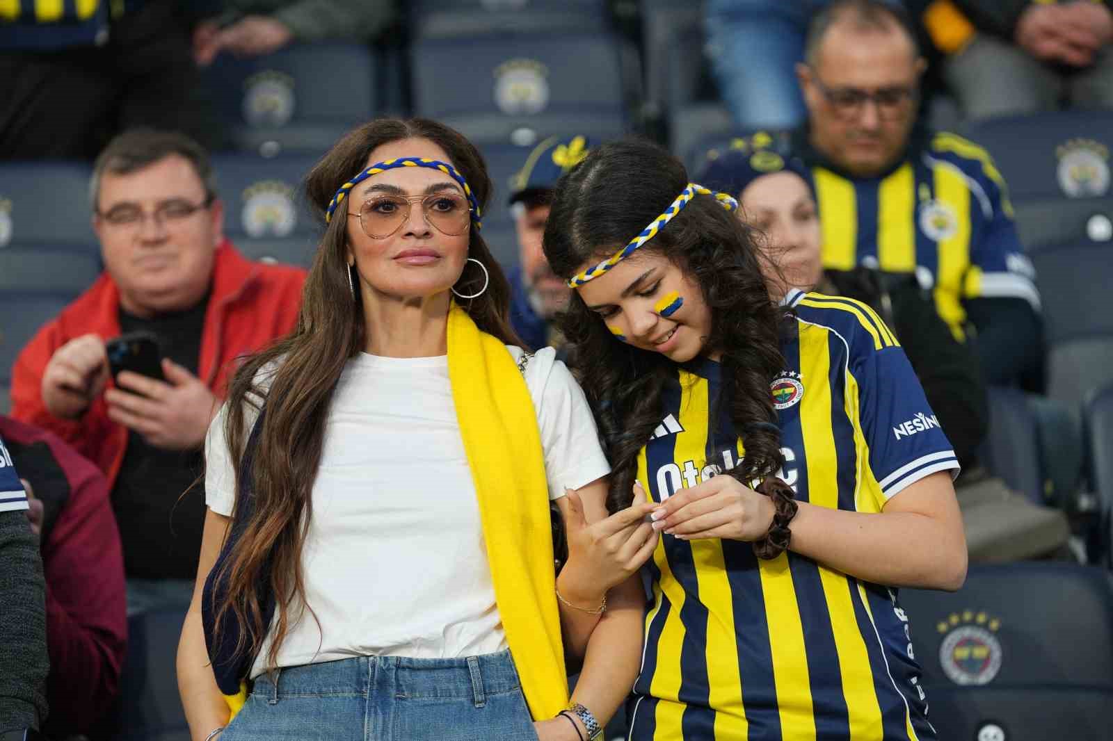 Trendyol Süper Lig: Fenerbahçe: 0 - Beşiktaş: 0 (Maç devam ediyor)
