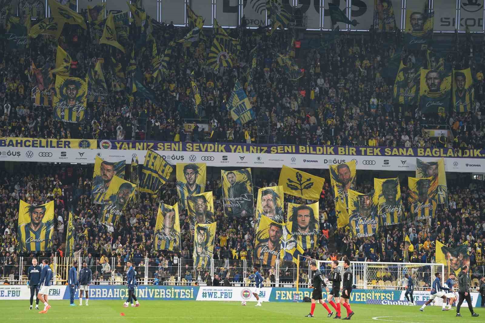 Trendyol Süper Lig: Fenerbahçe: 0 - Çaykur Rizespor: 0 (Maç devam ediyor)
