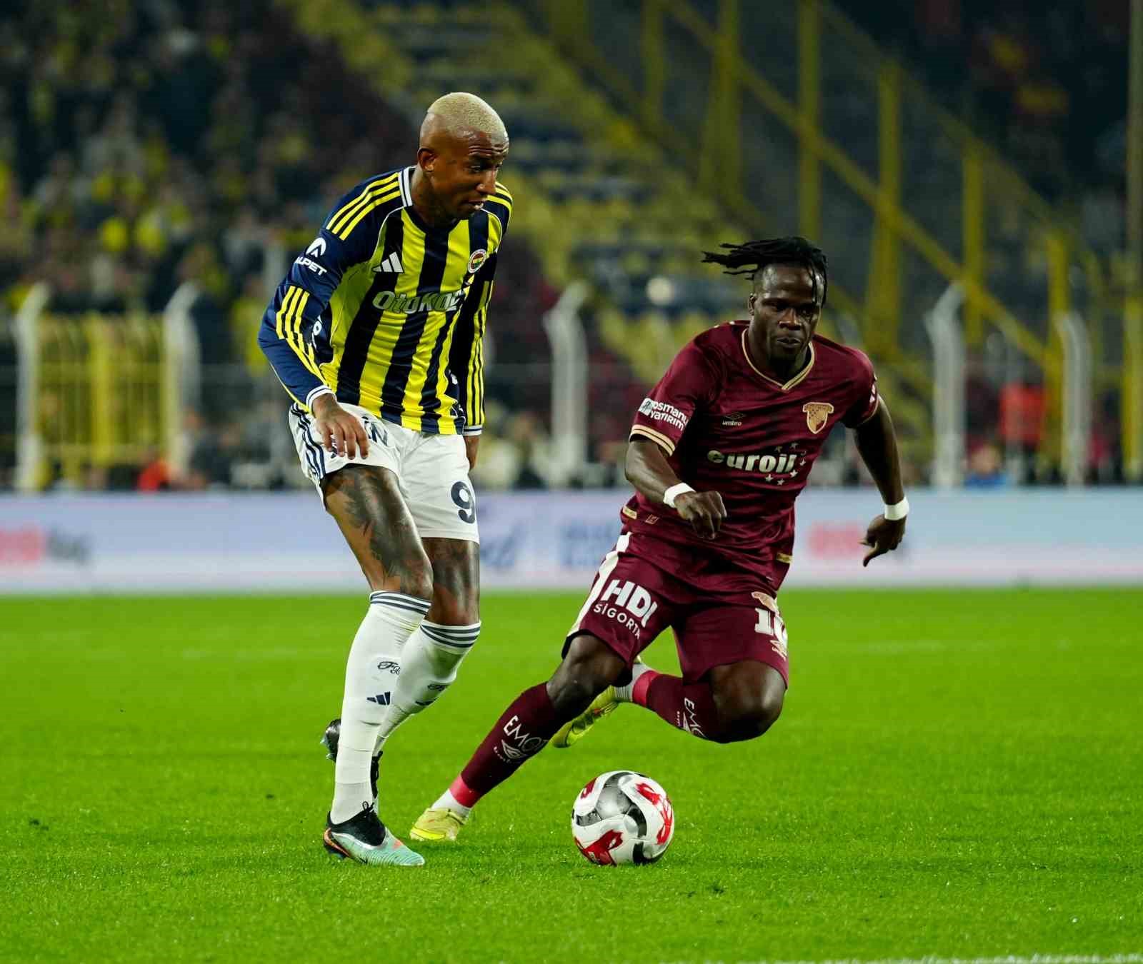 Trendyol Süper Lig: Fenerbahçe: 0 - Göztepe: 0 (Maç devam ediyor)
