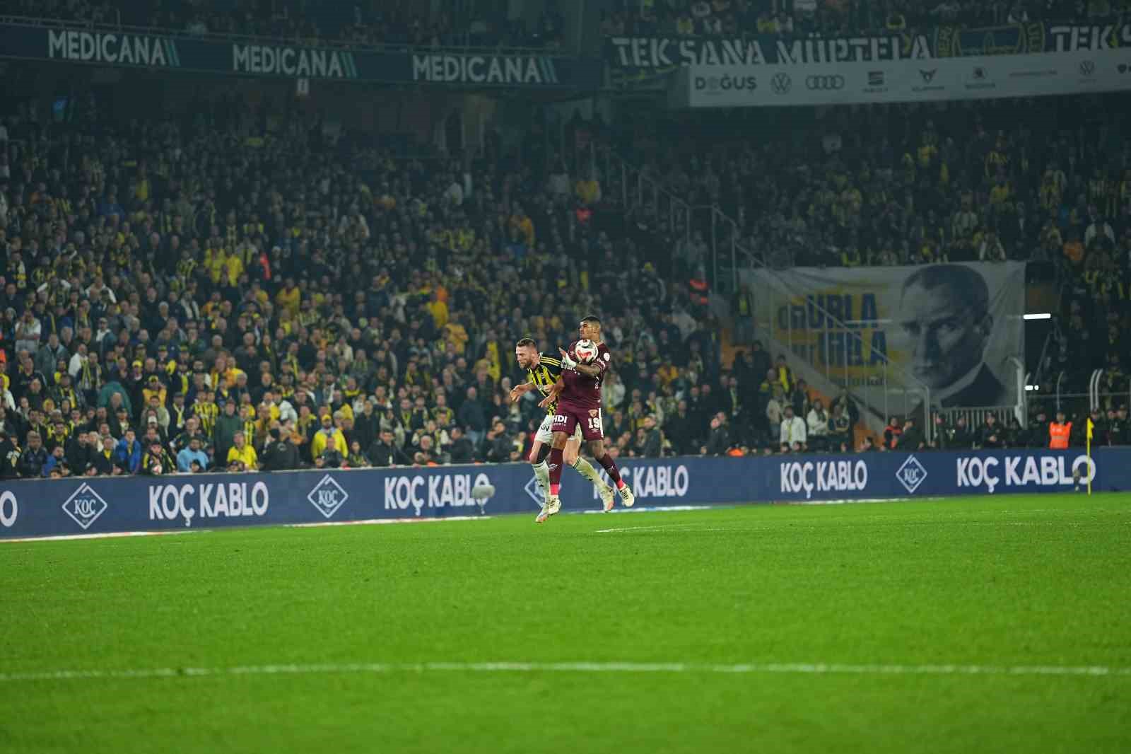 Trendyol Süper Lig: Fenerbahçe: 1 - Göztepe: 1 (Maç sonucu)
