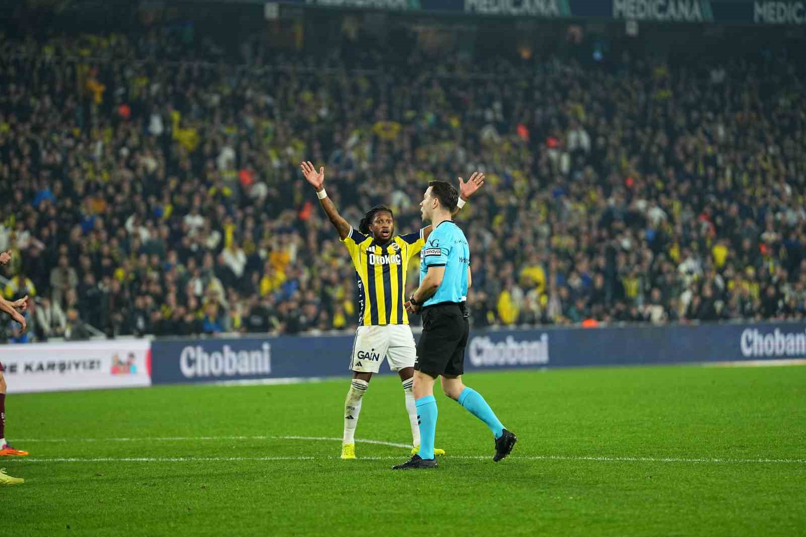 Trendyol Süper Lig: Fenerbahçe: 1 - Göztepe: 1 (Maç sonucu)
