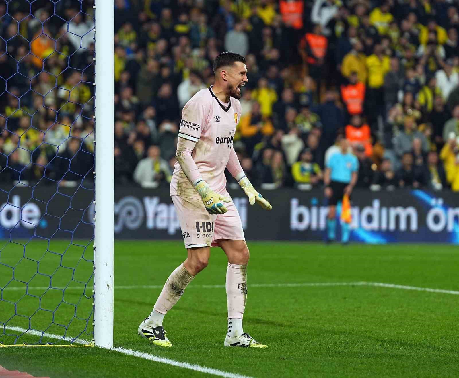 Trendyol Süper Lig: Fenerbahçe: 1 - Göztepe: 1 (Maç sonucu)
