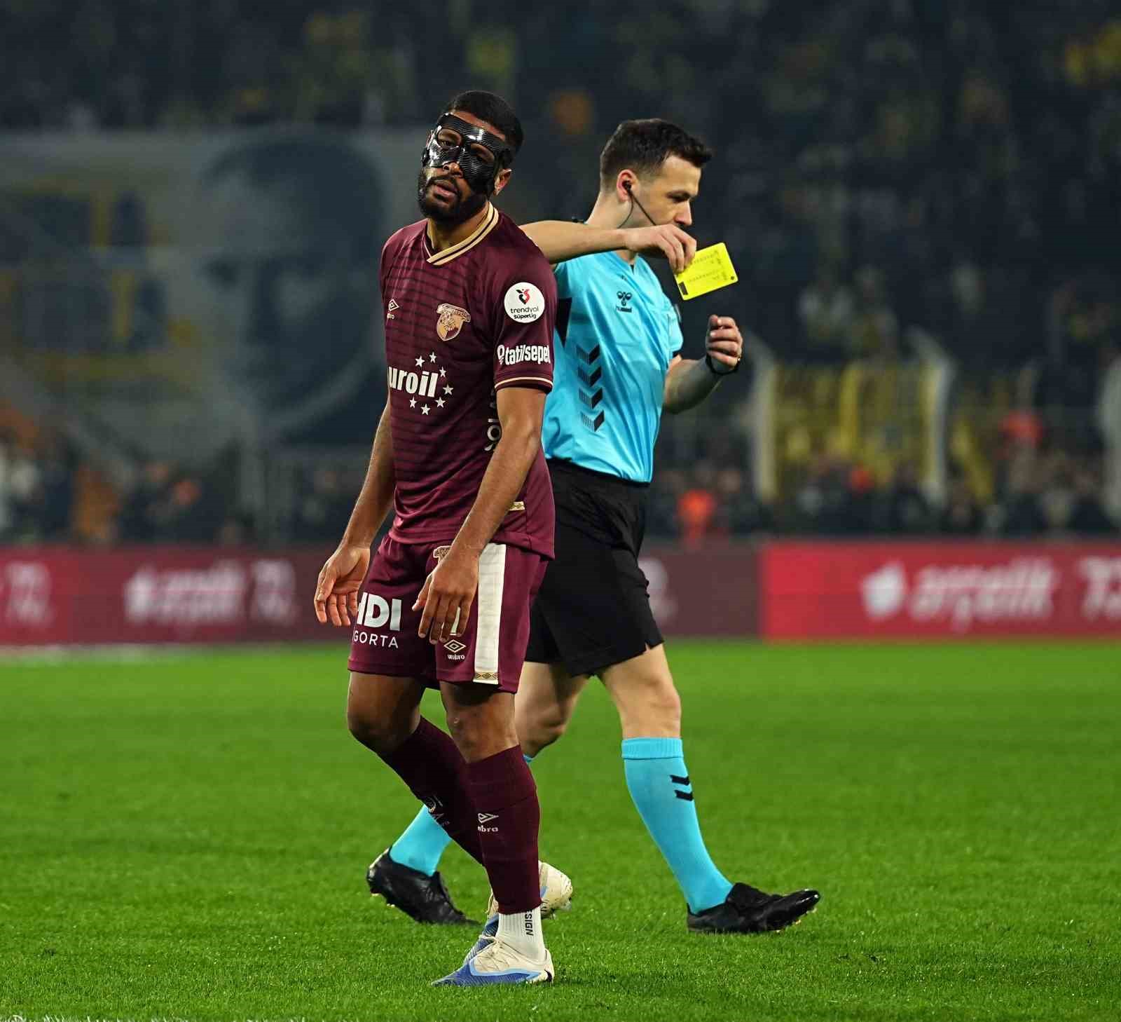 Trendyol Süper Lig: Fenerbahçe: 1 - Göztepe: 1 (Maç sonucu)
