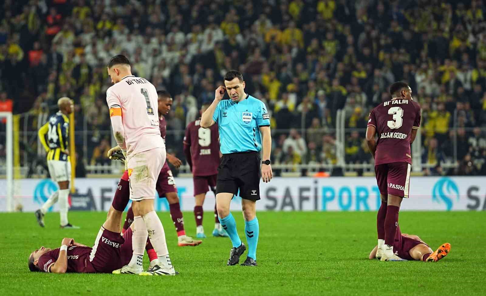 Trendyol Süper Lig: Fenerbahçe: 1 - Göztepe: 1 (Maç sonucu)
