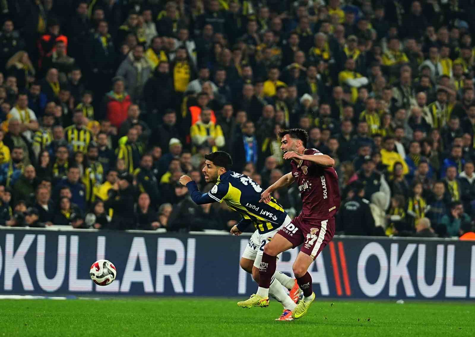 Trendyol Süper Lig: Fenerbahçe: 1 - Göztepe: 1 (Maç sonucu)
