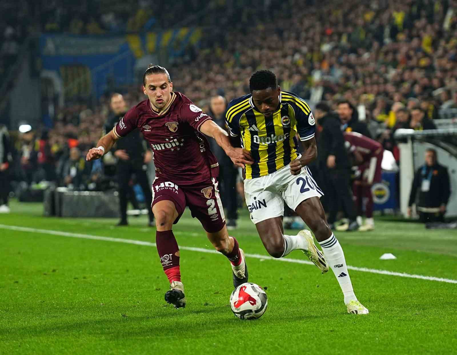 Trendyol Süper Lig: Fenerbahçe: 1 - Göztepe: 1 (Maç sonucu)

