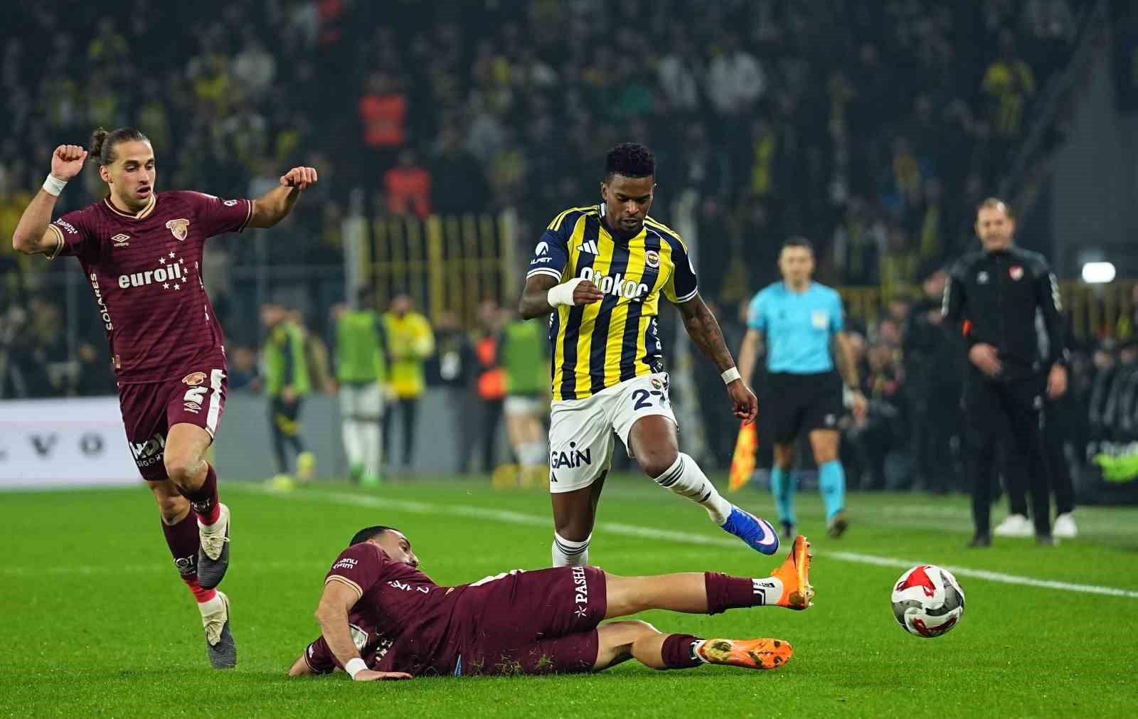 Trendyol Süper Lig: Fenerbahçe: 1 - Göztepe: 1 (Maç sonucu)
