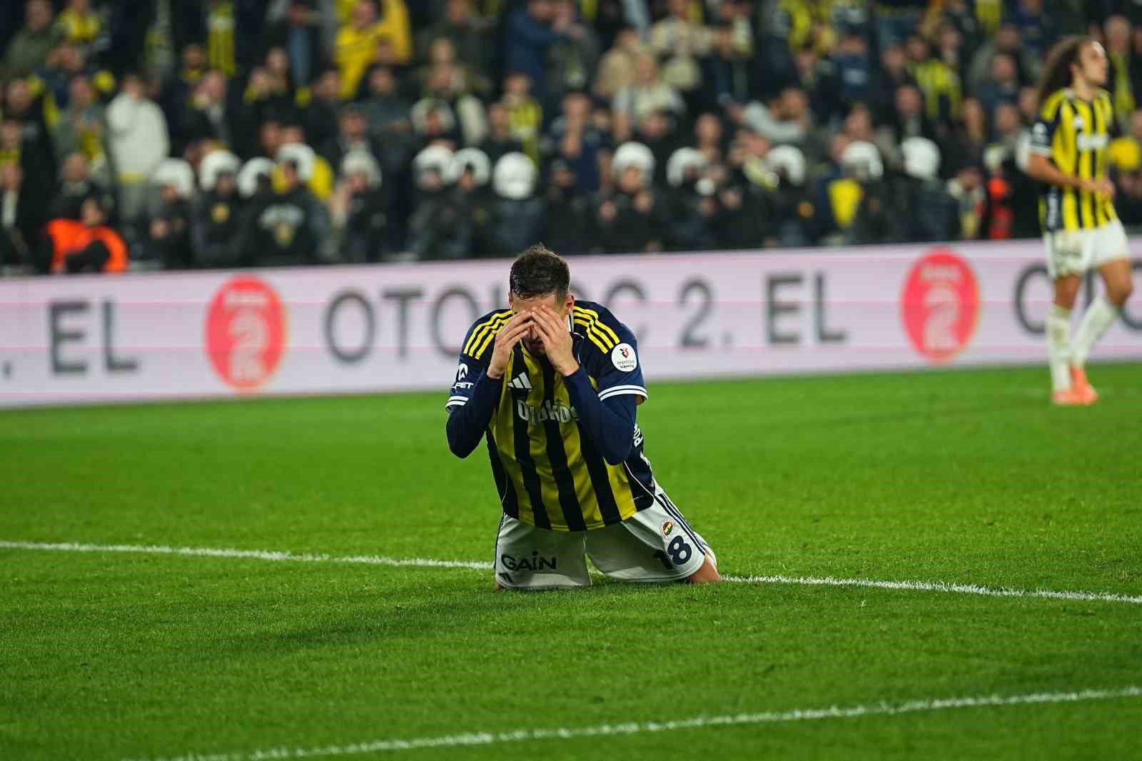 Trendyol Süper Lig: Fenerbahçe: 1 - Göztepe: 1 (Maç sonucu)
