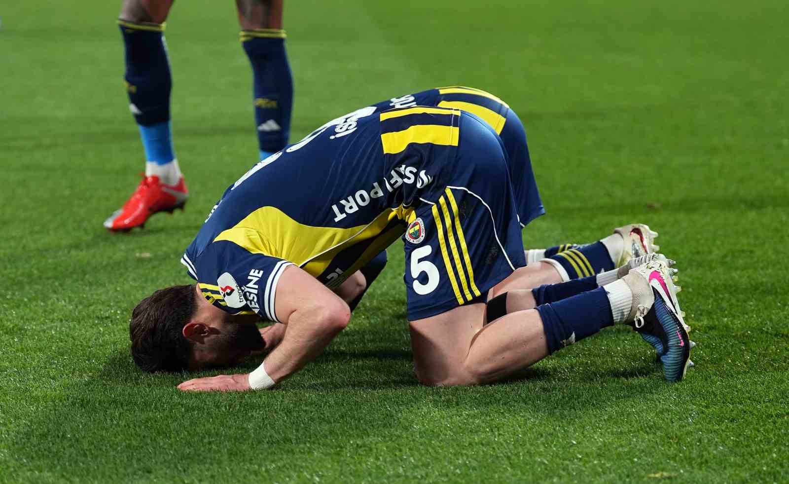 Trendyol Süper Lig: Fenerbahçe: 2 - Çaykur Rizespor: 2 (Maç sonucu)
