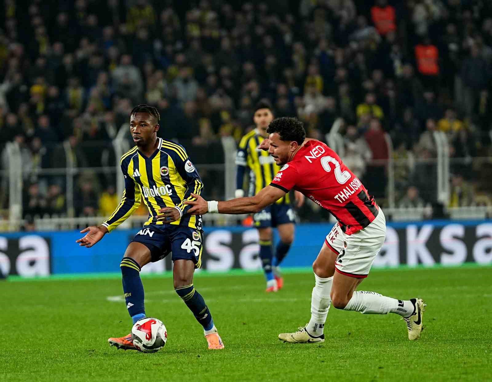 Trendyol Süper Lig: Fenerbahçe: 3 - Gençlerbirliği: 1 (Maç sonucu)
