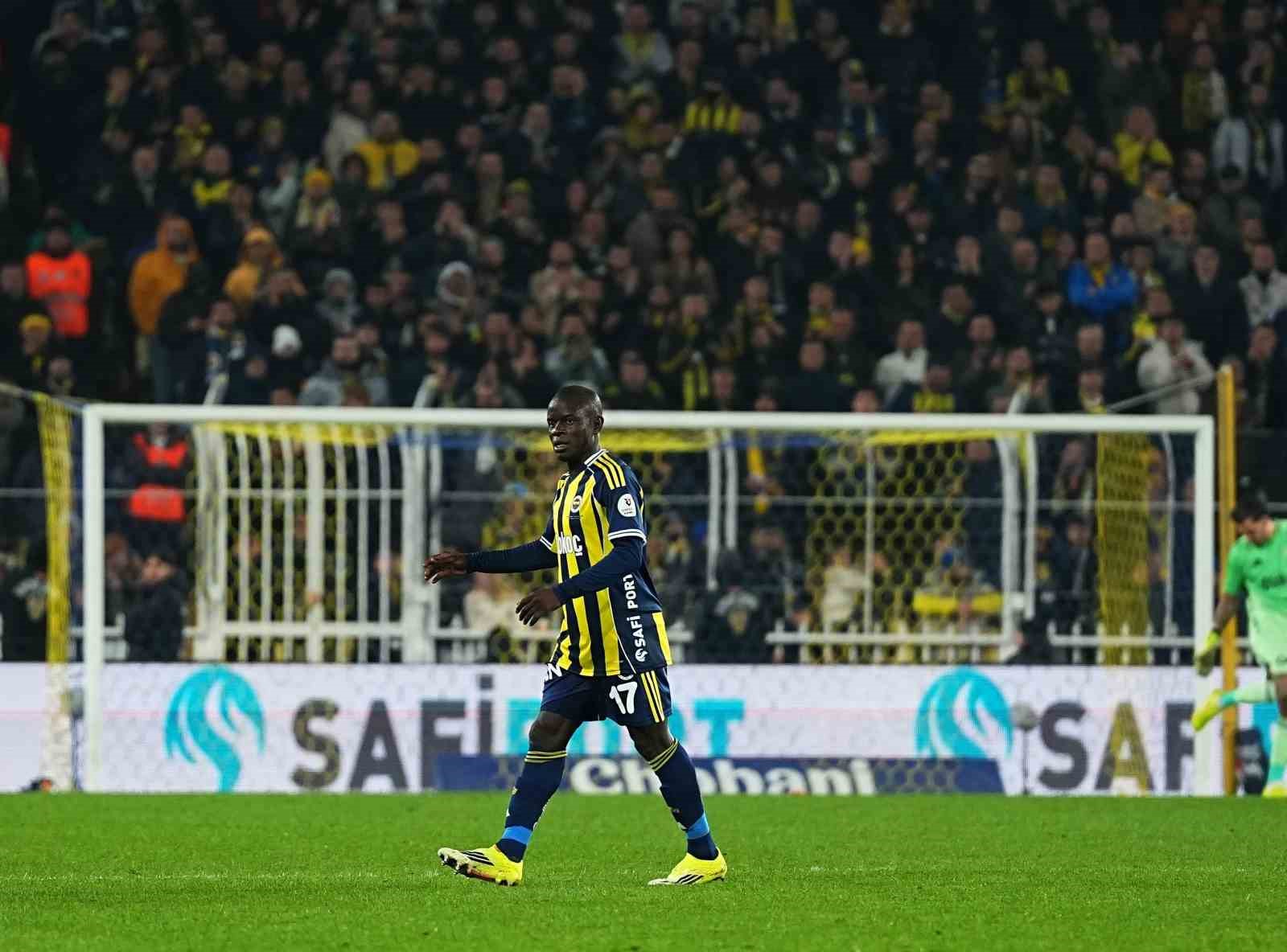 Trendyol Süper Lig: Fenerbahçe: 3 - Gençlerbirliği: 1 (Maç sonucu)
